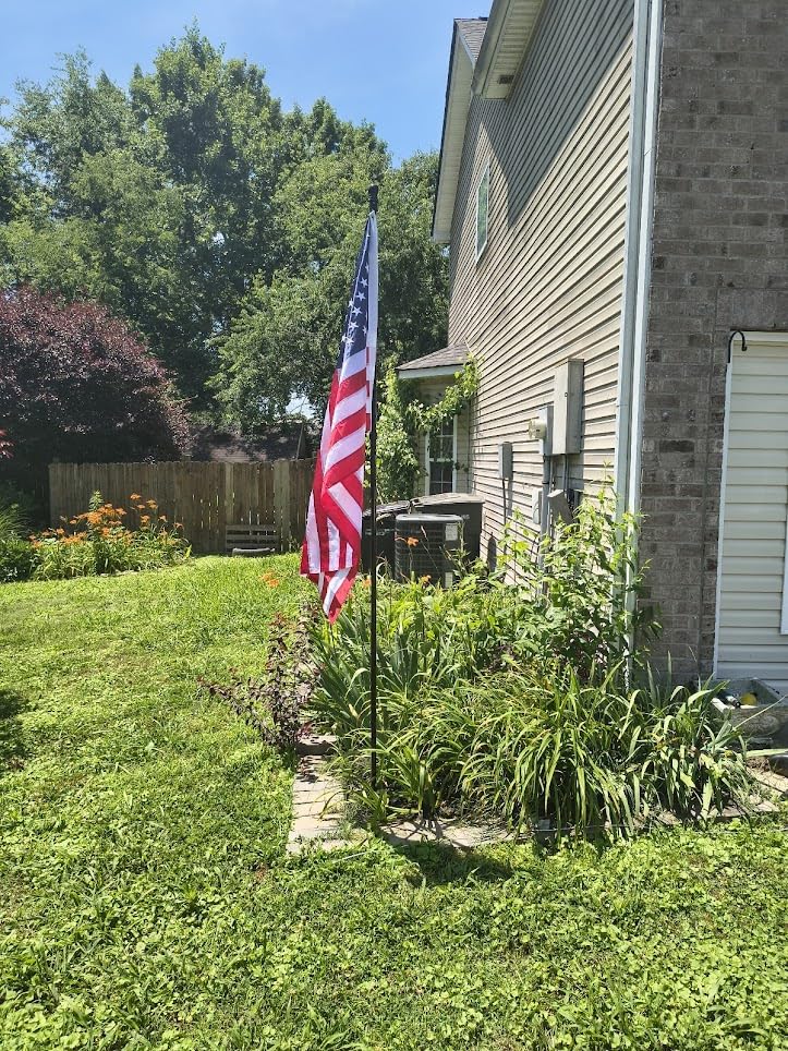 ZMTECH 10 FT Flag Pole in Ground, Heavy Duty Flag Pole Holder for Outside House with 5 Prongs Base, Extra Thick Flag Pole Kit for Yard Outdoor Garden Decor Residential Commercial customer photo 1