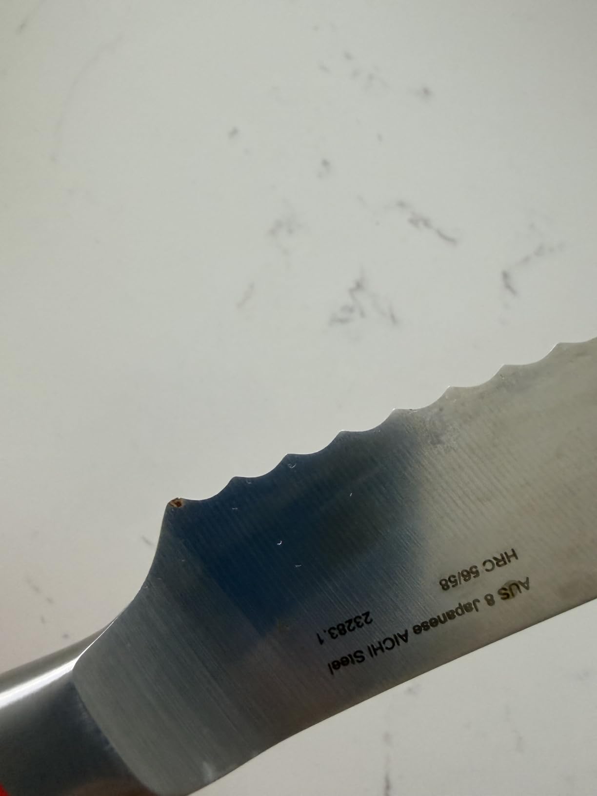 Misen Serrated Bread Knife - High-Carbon Japanese AUS8 Steel - Perfect for Soft Foods, Bread, Pastries, and Fruits - Verstatile Slicer, Razor-Sharp Edge, Durable Blade, Ergonomic Handle - 8