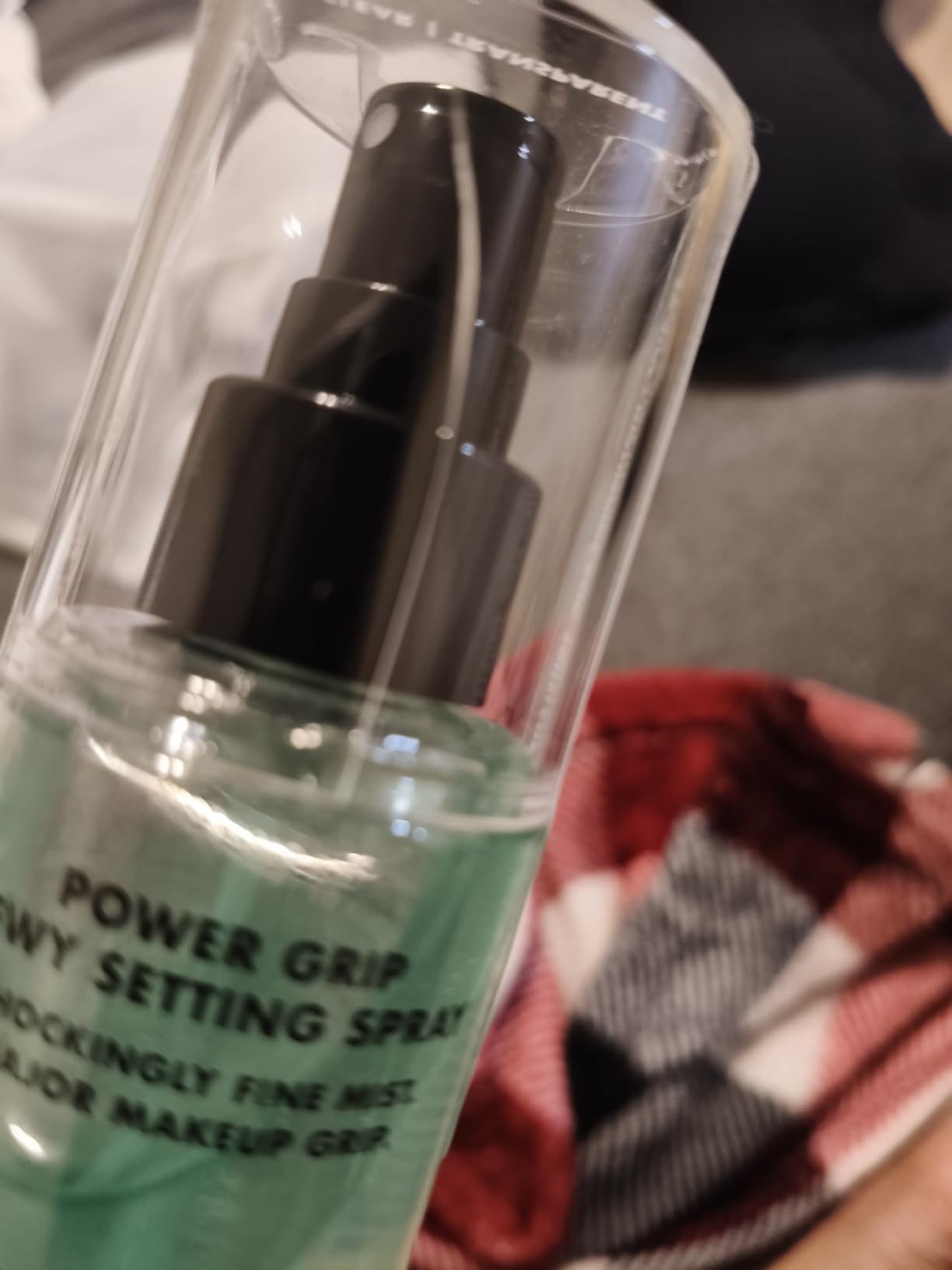 e.l.f. Power Grip Dewy Setting Spray, Hydrating Mist, Dewy Glow Finish customer photo 1