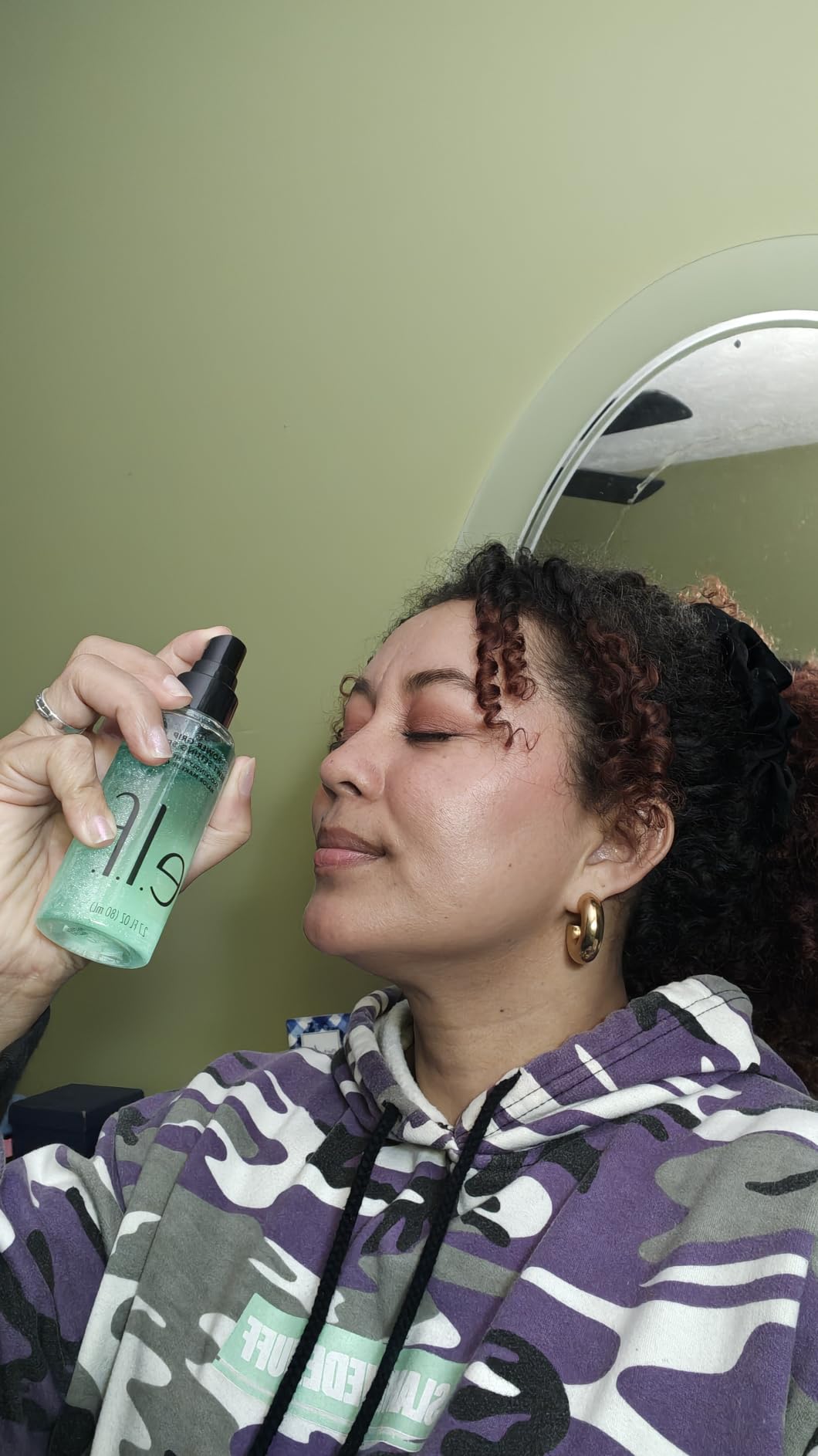 e.l.f. Power Grip Dewy Setting Spray, Hydrating Mist, Dewy Glow Finish customer photo 2