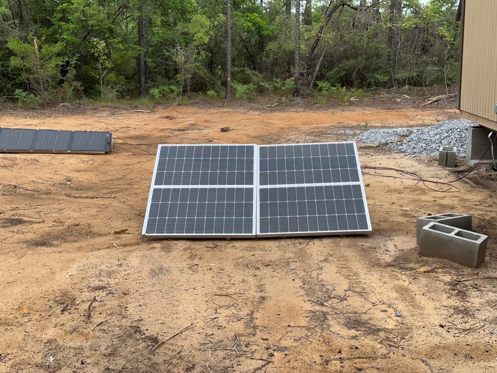 ECO-WORTHY 400W Solar Panels N-Type 4pcs 100 Watt 18V Monocrystalline customer photo 1