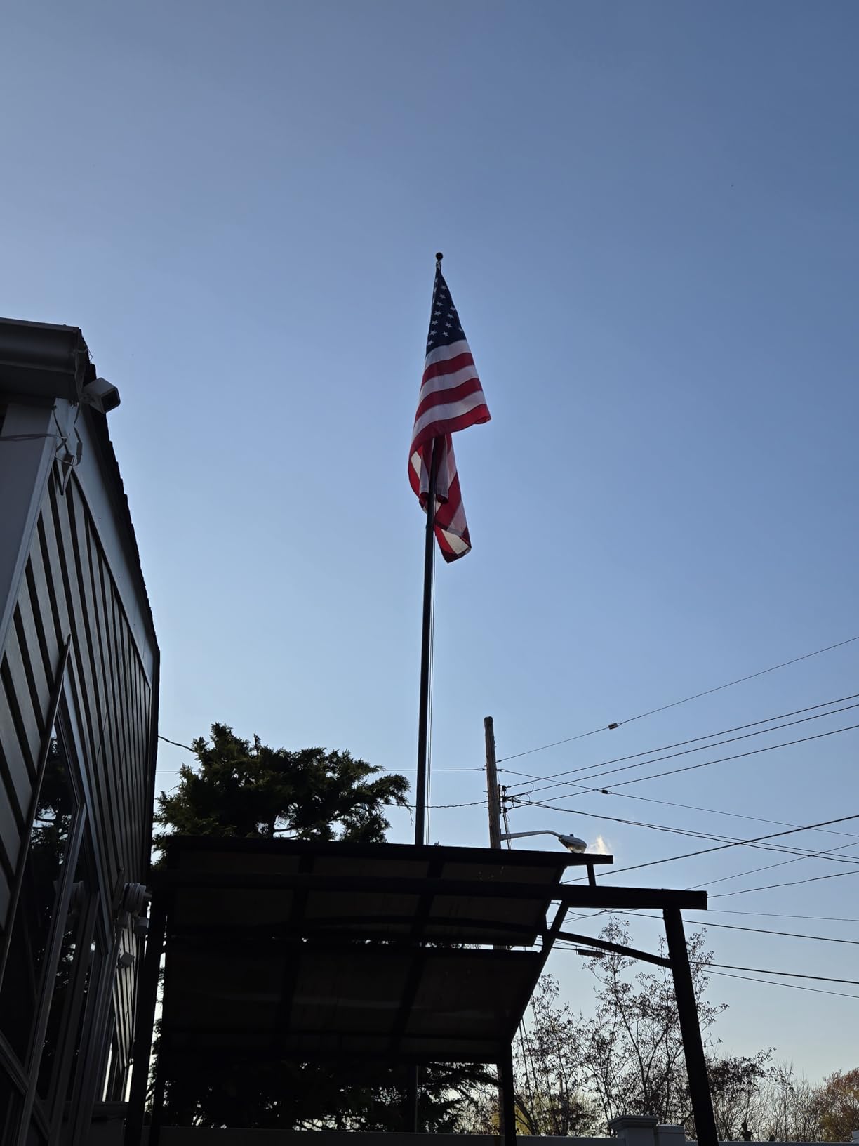 30 FT Heavy Duty Flag Pole 130MPH Wind Test 10 Gauge for Outside House | 45K PSI & 95 HBW Hard Aerospace Aluminum Flagpole, In-Ground Flagpole Kit customer photo 2