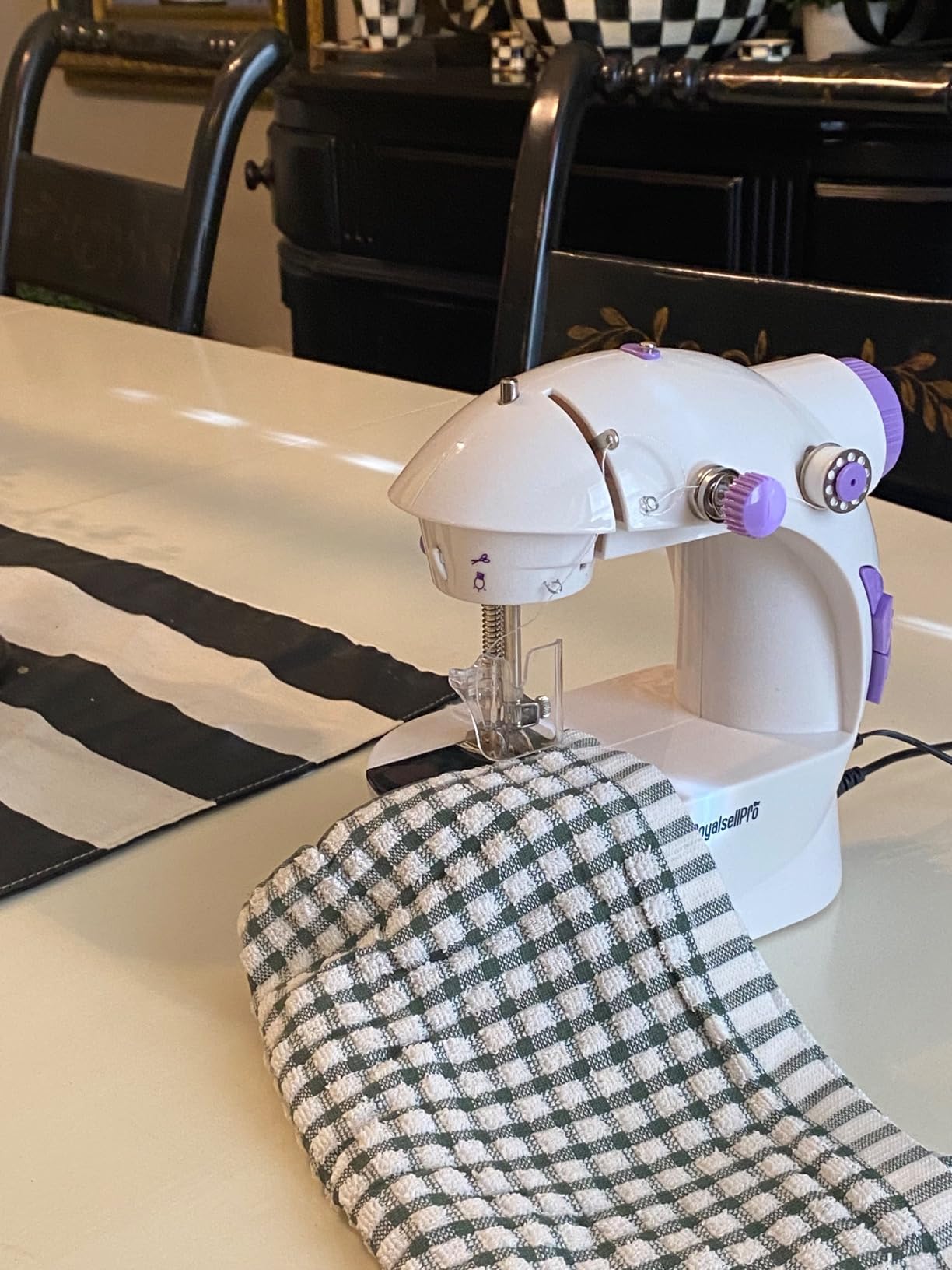 Mini Sewing Machine with 123 Pcs Sewing Kit for Beginners, Dual Speed Portable Sewing Machine with Light and Finger Guard Suitable for Household, Travel customer photo 2