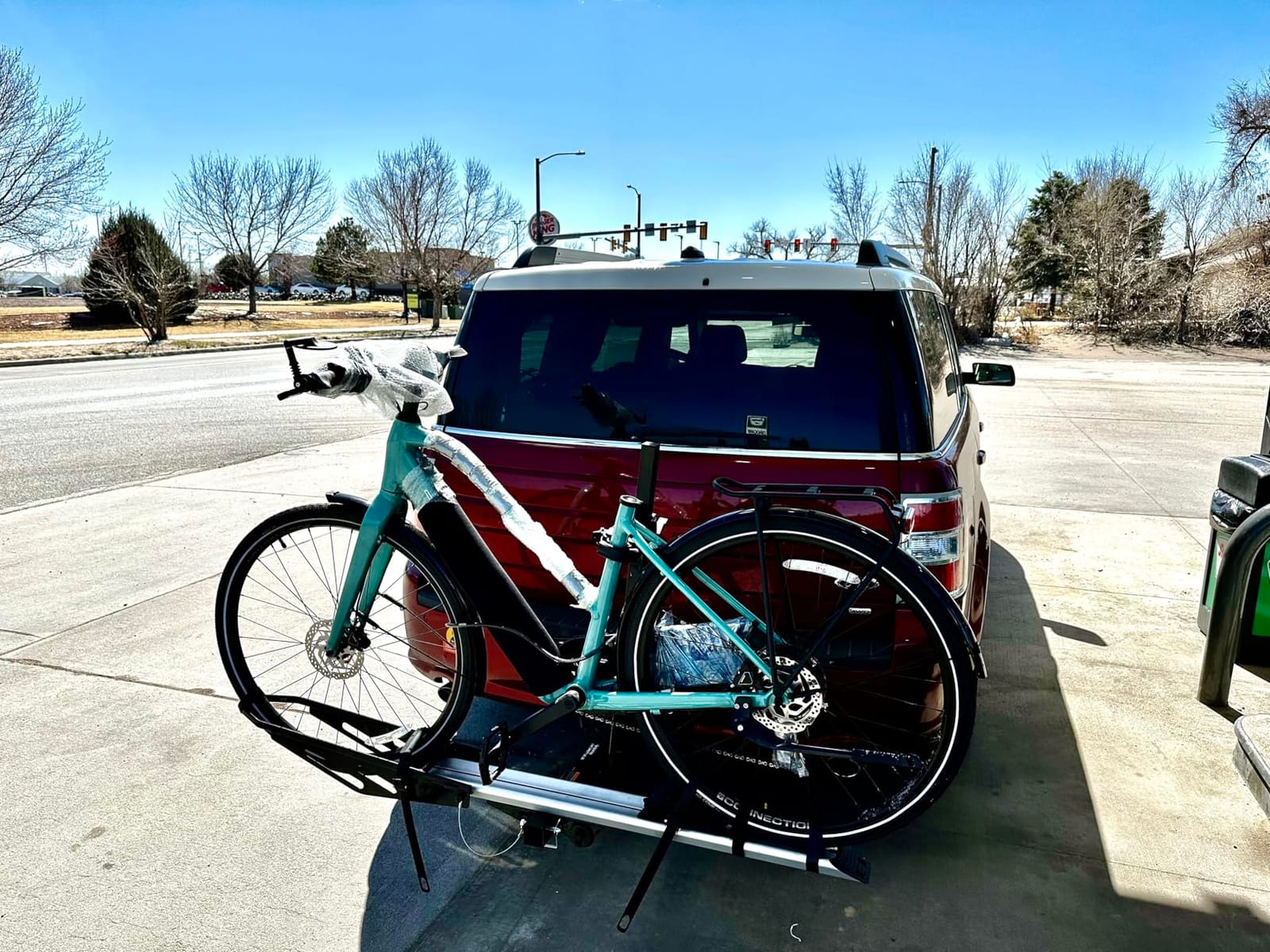 Young Hitch Mount Single Bike Rack with Ramp, 100 lbs Capacity customer photo 2