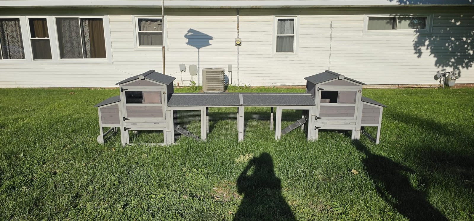 Aivituvin Chicken Coop Double Folding Fir Wood Chicken House with Large Nesting Box Poultry Cage Upgrade with Strong Iron Frame, Durable & Waterproof for 4-6 Hens Duck Coop customer photo 1