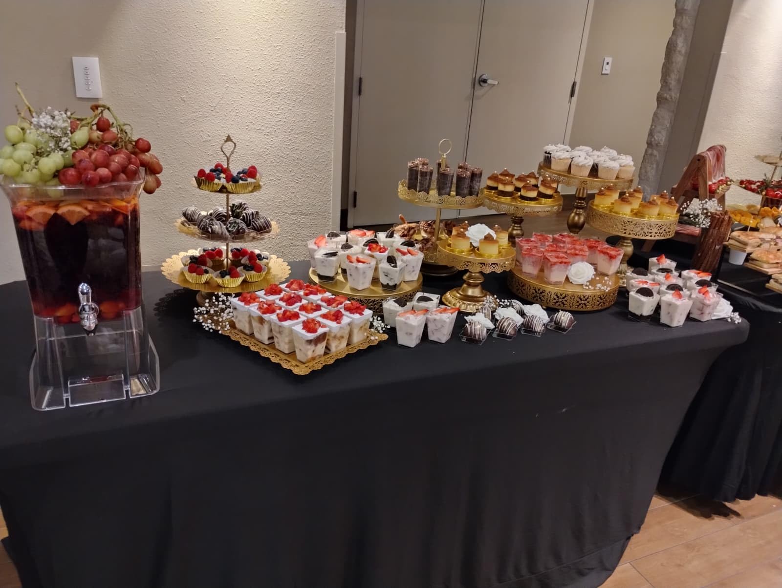 11 Pcs Gold Dessert Table Display Set, Metal Cake Stand Platters customer photo 1