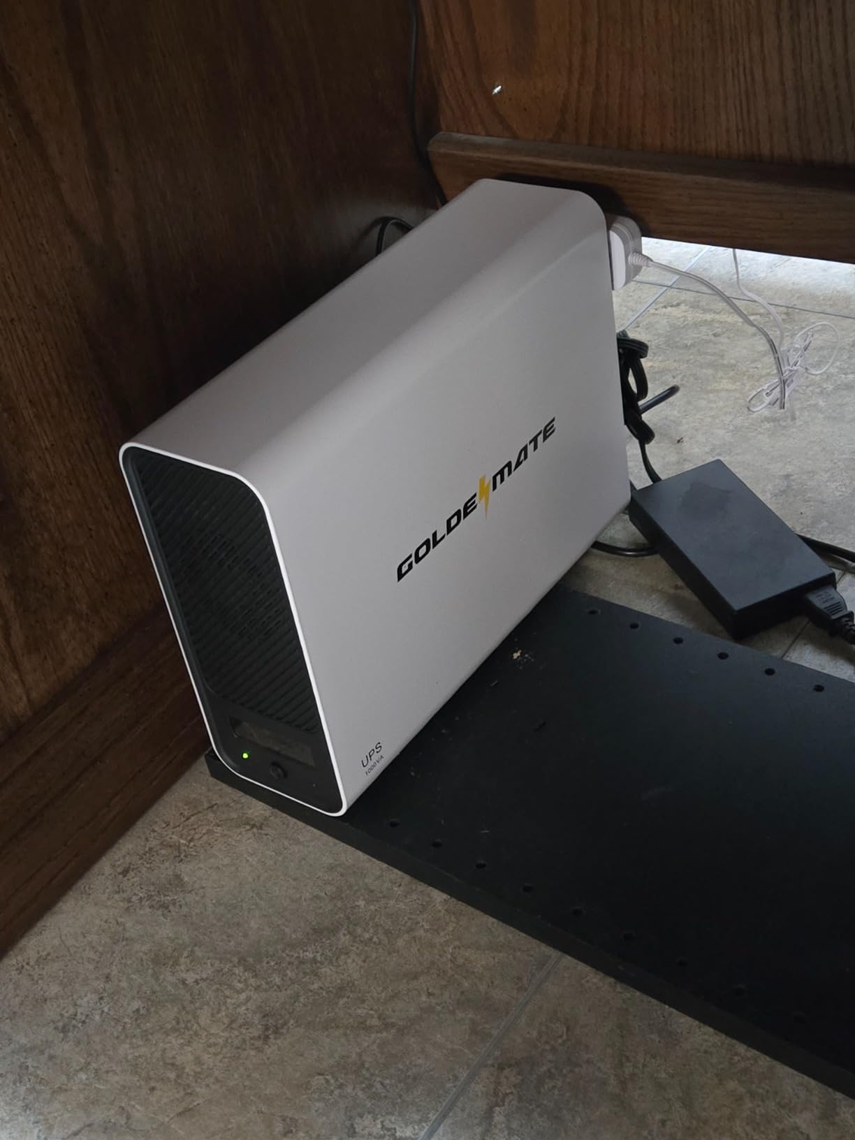 GOLDENMATE 1000VA/600W Lithium UPS Battery Backup & Surge Protector, White customer photo 2
