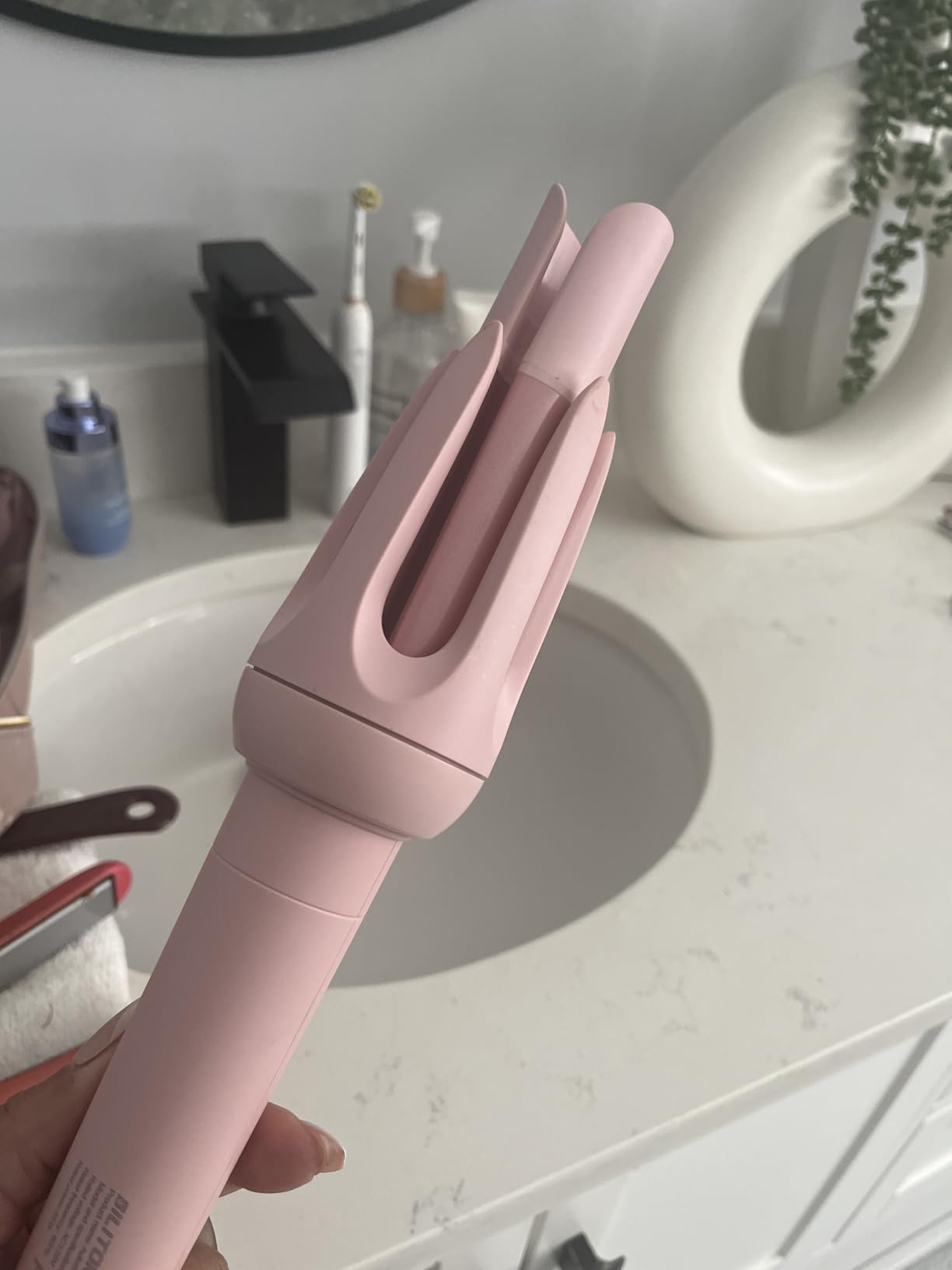 Auto Hair Curler, Automatic Curling Iron with 4 Temperature & 3 Timer, Automatic Shut-Off, Anti-Scald, Anti-Tangle Rotating Curling Wand for Hair Styling, Pink customer photo 1