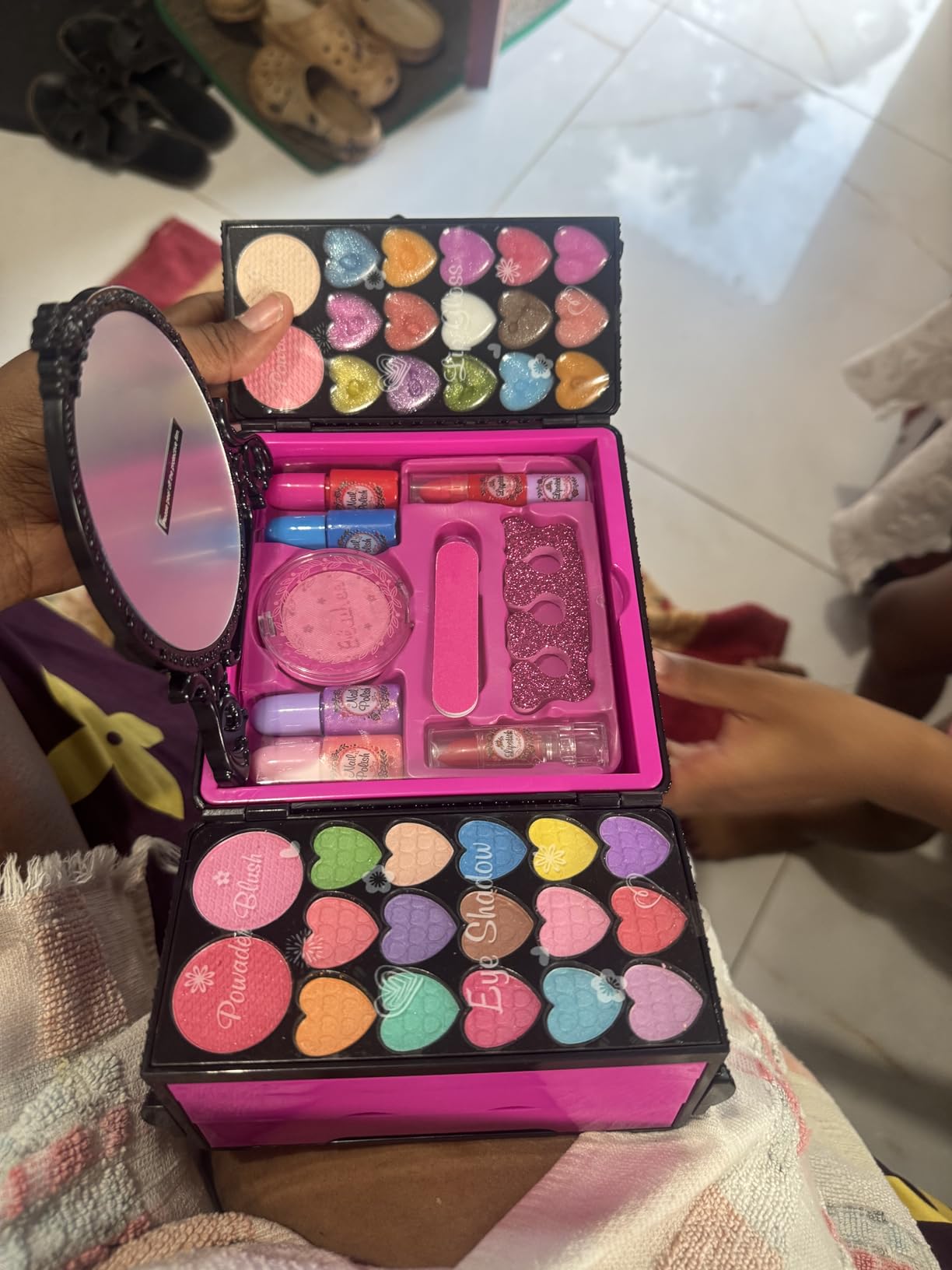 99 Pcs Kids Makeup Kit for Girls, Princess Toys Real Washable Cosmetics Set customer photo 2