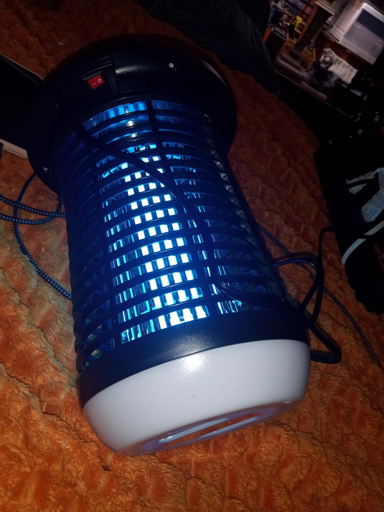 BANPESTT Solar Bug Zapper Outdoor, Portable Mosquito Killer for Camping customer photo 2