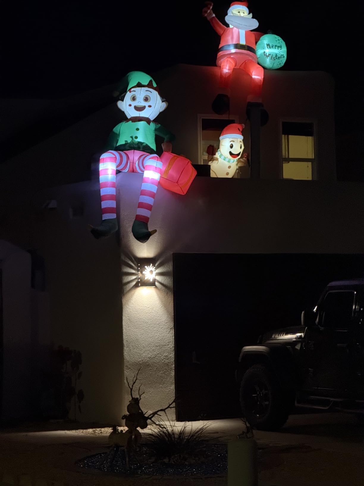 8 FT Christmas Inflatable Outdoor Decorations, Sitting Elf Holding Gift Bag Blow Up Christmas Decorations with Built-in LED Lights for Holiday Party Lawn Garden Yard Outdoor Xmas Decorations customer photo 2