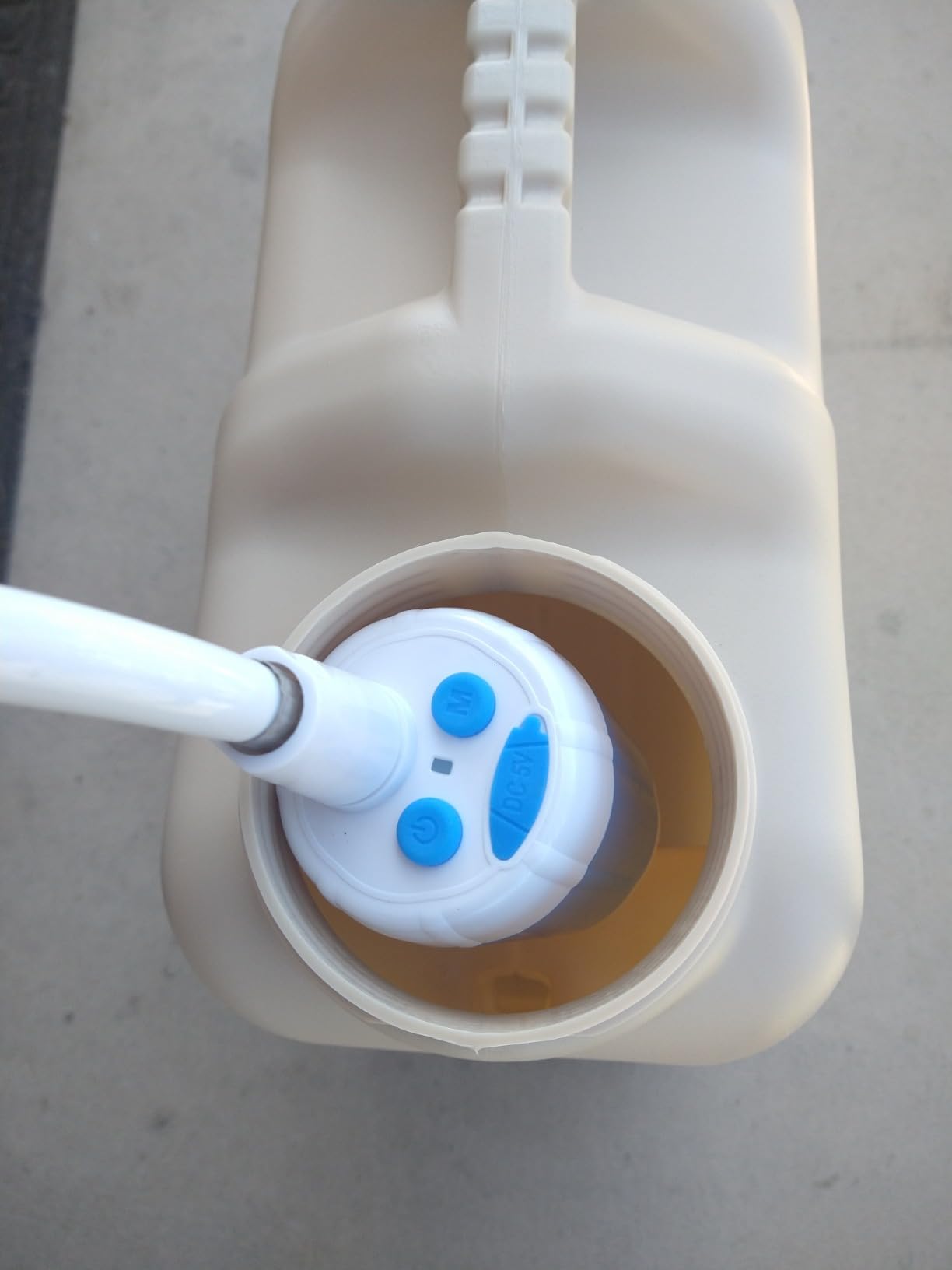 Ann Katy Portable Camping Shower Pump,Rechargeable Electric Outdoor Shower customer photo 1