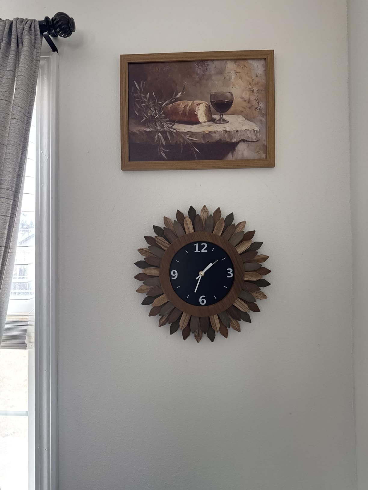 Honiway Wall Clock Battery Operated 12 in Rustic Wood Boho Sunburst Decorative Wall Clock Silent Non Ticking Farmhouse Small Wall Clocks for Living Room Kitchen Bathroom Bedroom Decor (Tricolor) customer photo 2