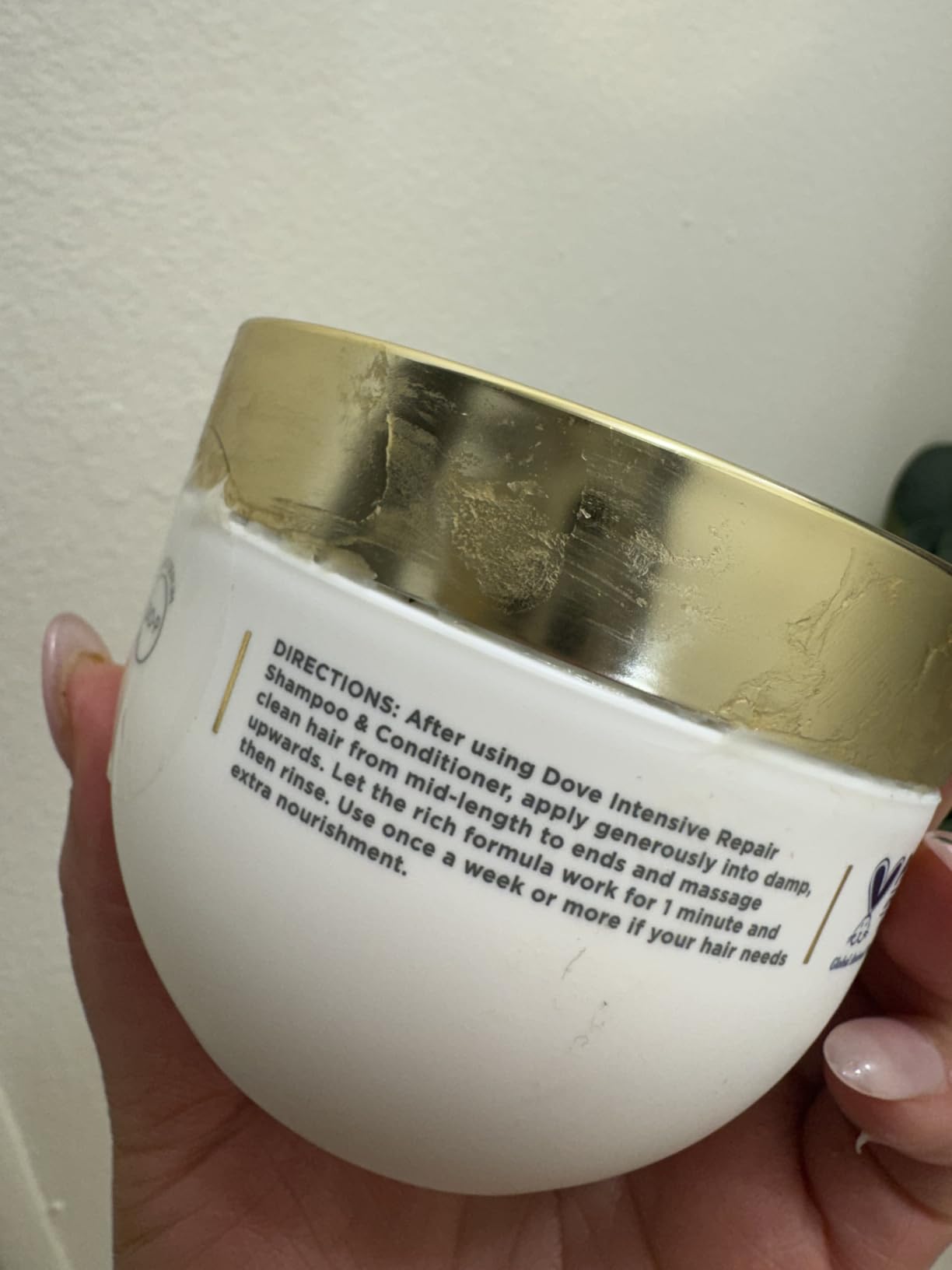 Dove Hair Intensive Repair 10-in-1 Serum Mask for Damaged Hair, 9.2 fl oz customer photo 1