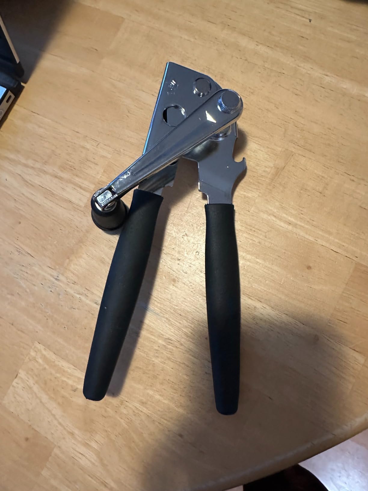 Heavy Duty Commercial Manual Crank Can Opener,Easy for Seniors & Arthritis customer photo 1
