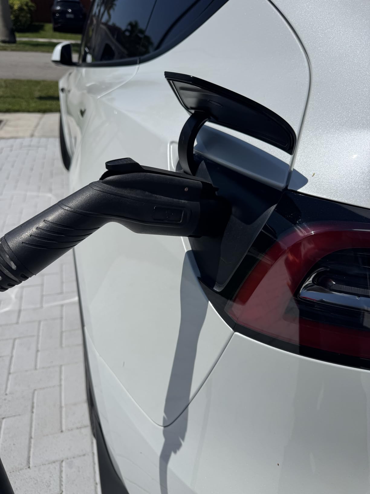 Wigoo 2026 J1772 to Tesla Charger Adapter for Tesla Model Y/3/X/S/Cyber customer photo 1