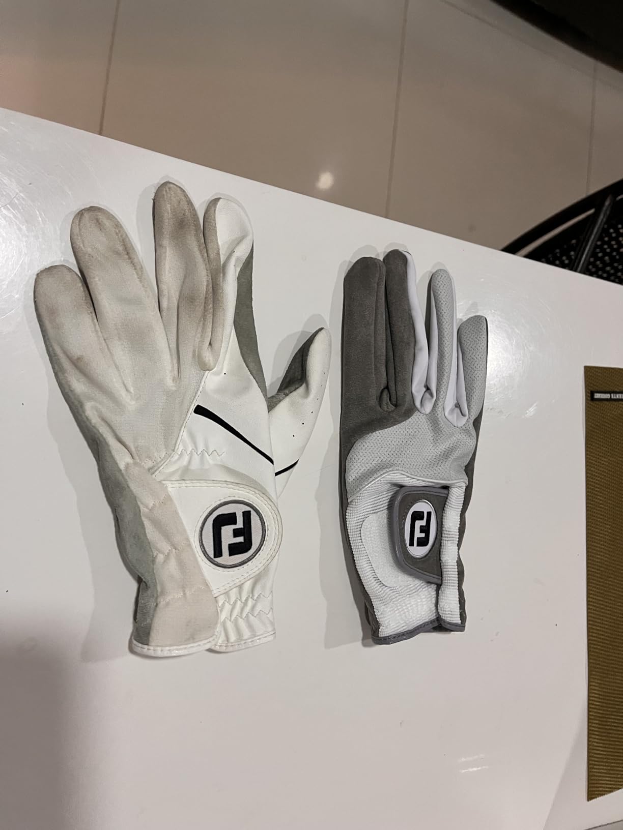 FootJoy Men's RainGrip Golf Glove, Pair customer photo 2