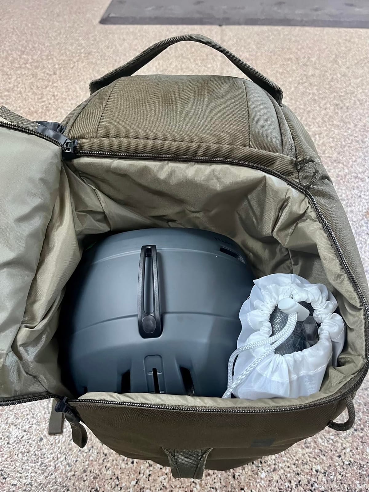 Thule RoundTrip 45L Boot Backpack - Storage customer photo 1