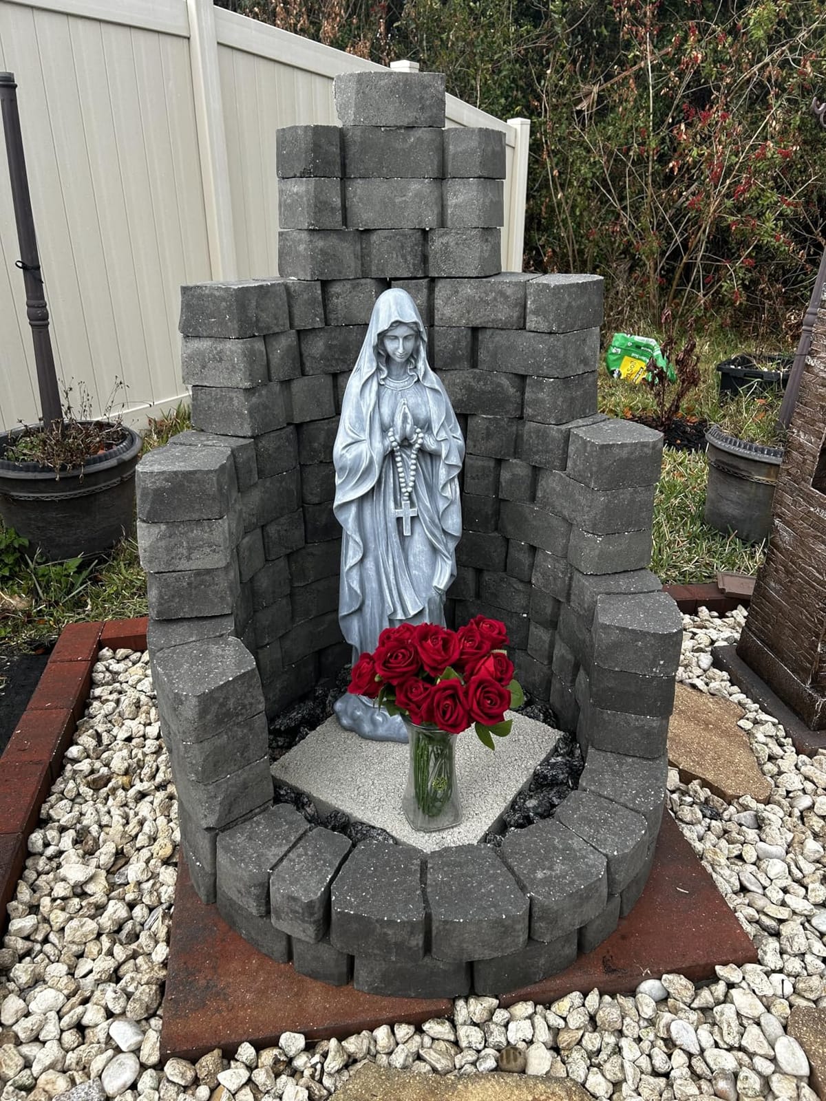 VChymm Virgin Mary Statue 31.49 Inch Religious Garden Statue Solar Mary Statue Outdoor Yard Patio Deck Home Entryway Hallway Sculpture customer photo 1