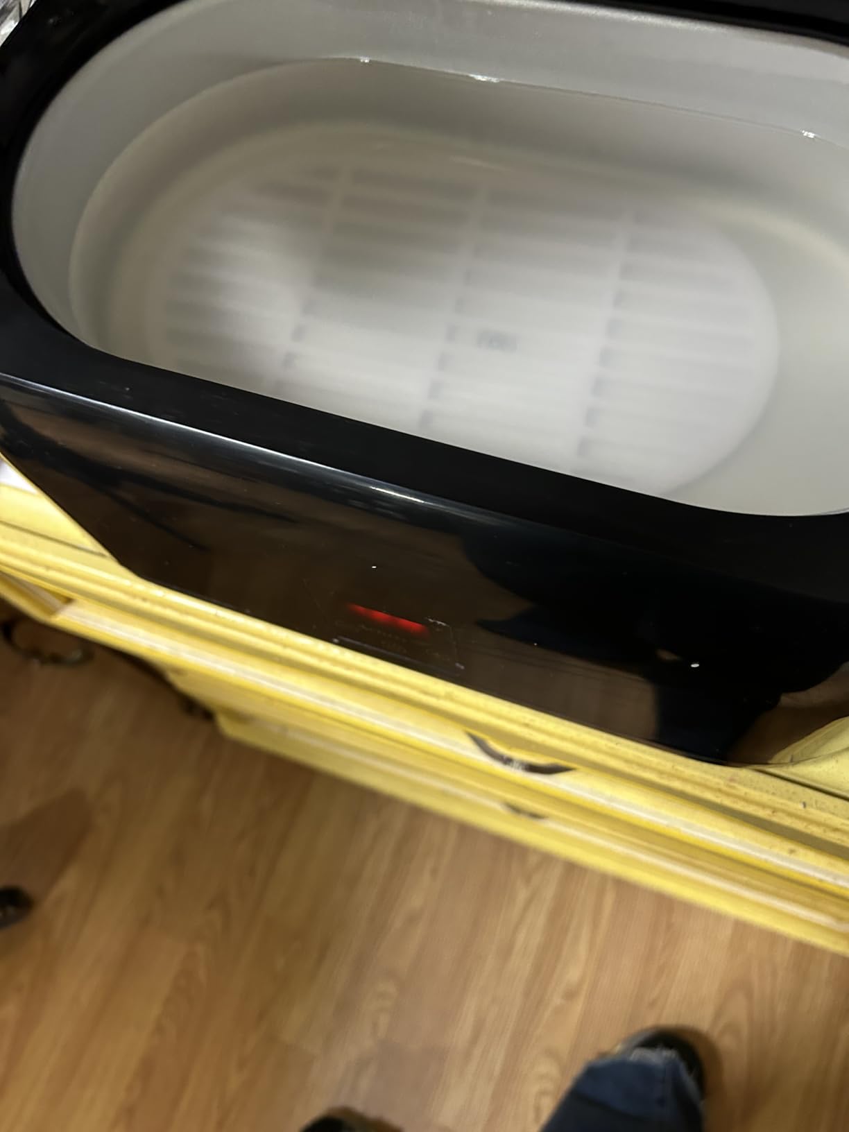 Achzzy 4000ml Paraffin Wax Machine for Hand and Feet - Professional Wax Warmer with 200W Thermal Core, LED Real-time Temp Control & 167°F Rapid Melting, Intense Hydration with Hand Wax Paraffin Bath customer photo 1