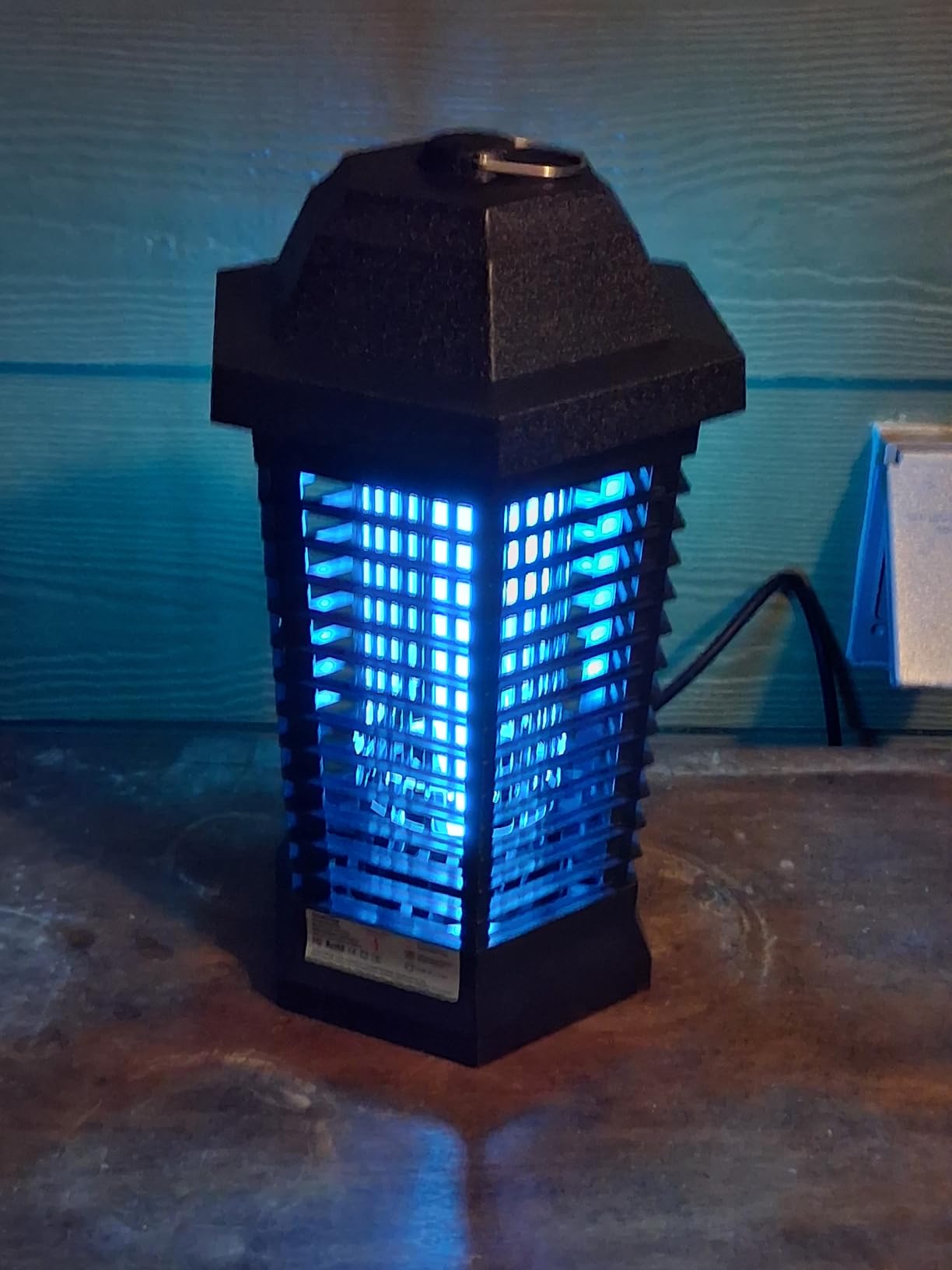 Klahaite Bug Zapper Outdoor, Electric Mosquito Zapper, Fly Zapper Indoor Fly Traps, Mosquito Repellent Outdoor Patio & Backyard Covers 1/2 Acre, 4200V 3 Prong Plug, ABS Fireproof Plastic Outer customer photo 2
