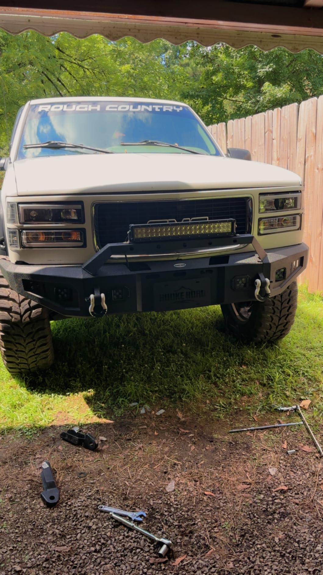 Hooke Road Sierra Front Bumper for 1988-1998 GMC Sierra & Chevy Silverado C/K 1500 2500 3500 Pickup Trucks, Offroad Steel Winch Bumper with Bull Bar, LED Lights, Recovery Mounts customer photo 1