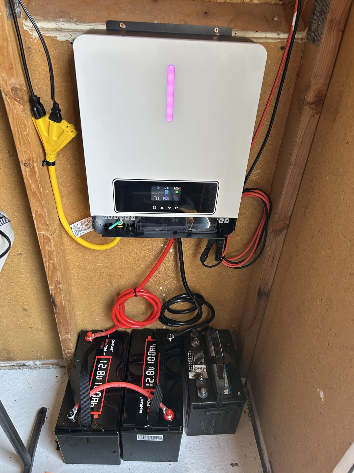 12V 200Ah LiFePO4 Lithium Battery 200A BMS 2560Wh IP65 customer photo 2