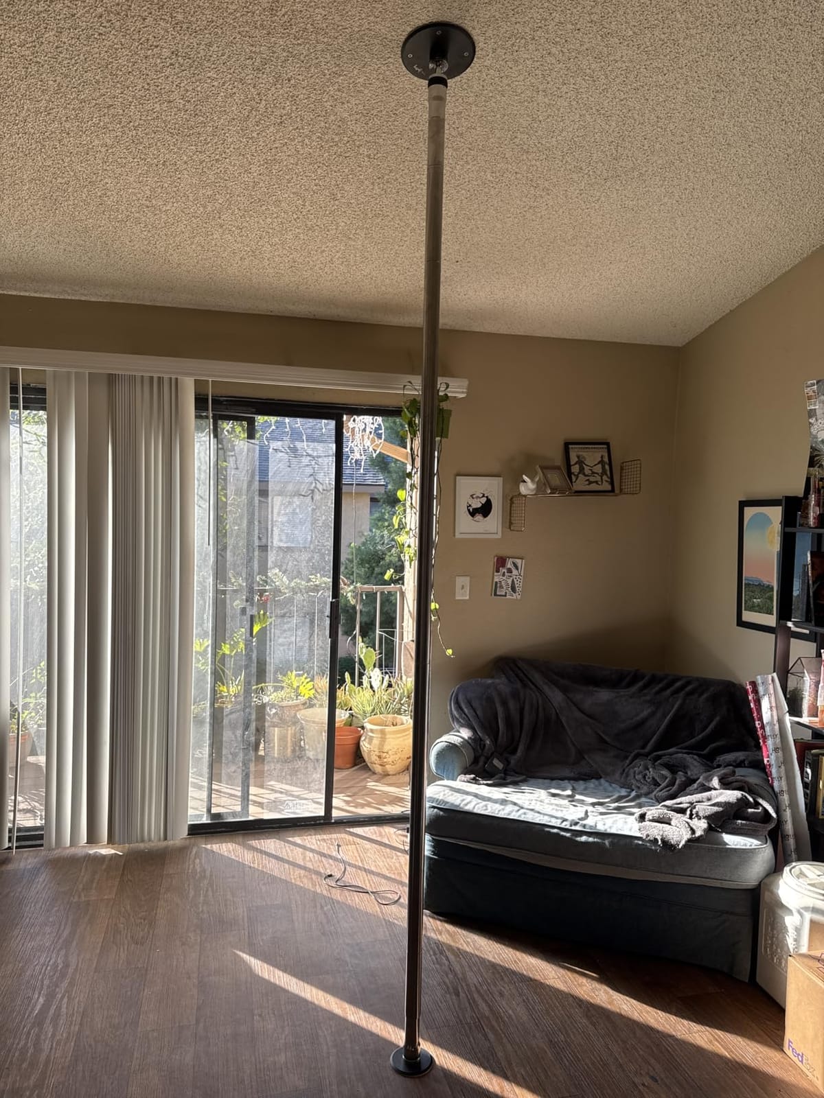 LUPIT Classic Portable Home Dance Pole G2-Standard Lock, 42/45mm - No Drill customer photo 2