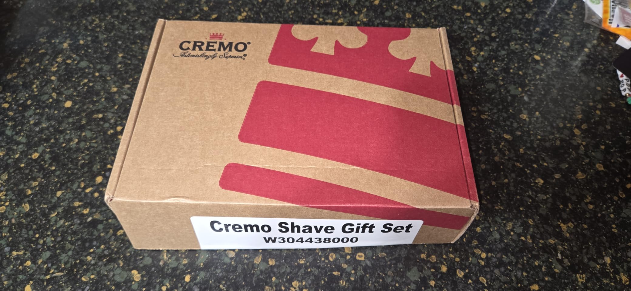 Cremo Shave Gift Set for Men - 1 Handle, 4 Razor Refills & Shaving Cream customer photo 2