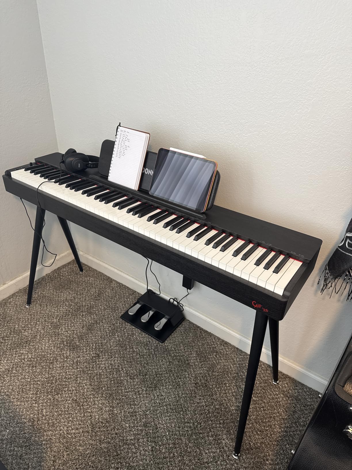 Donner OURA S100 Digital Piano with 88 Key Graded Hammer Weighted Keyboard for Beginner, Full Size Electric Piano Keyboard with Bluetooth, 3 Original Demos, LOCAL OFF, 2×10 W, Piano Three Pedal, Black customer photo 2