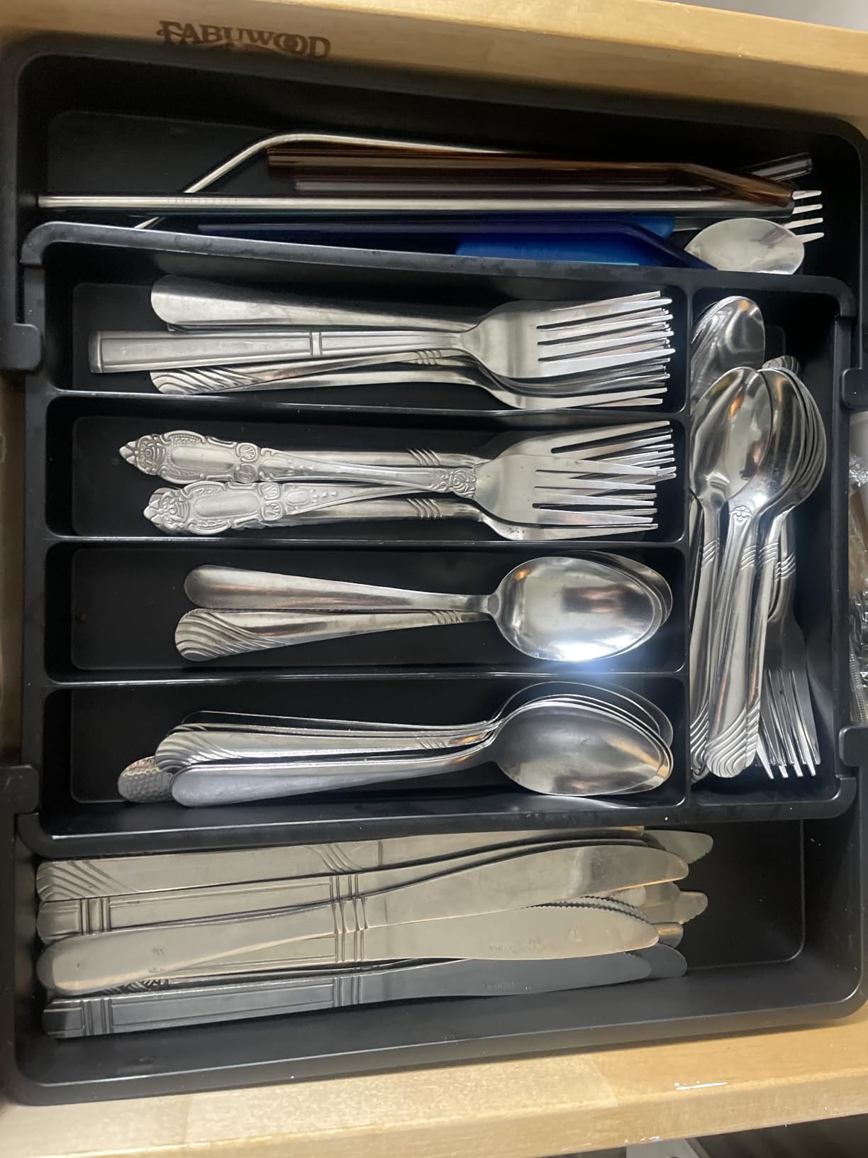 Lifewit Extra Large Silverware Drawer Organizer, Expandable Utensil Tray | BPA Free Flatware Cutlery Holder for Kitchen, Adjustable Plastic Storage for Spoons Forks Knives, 13-22.4 x 16.7, Black Gray customer photo 1