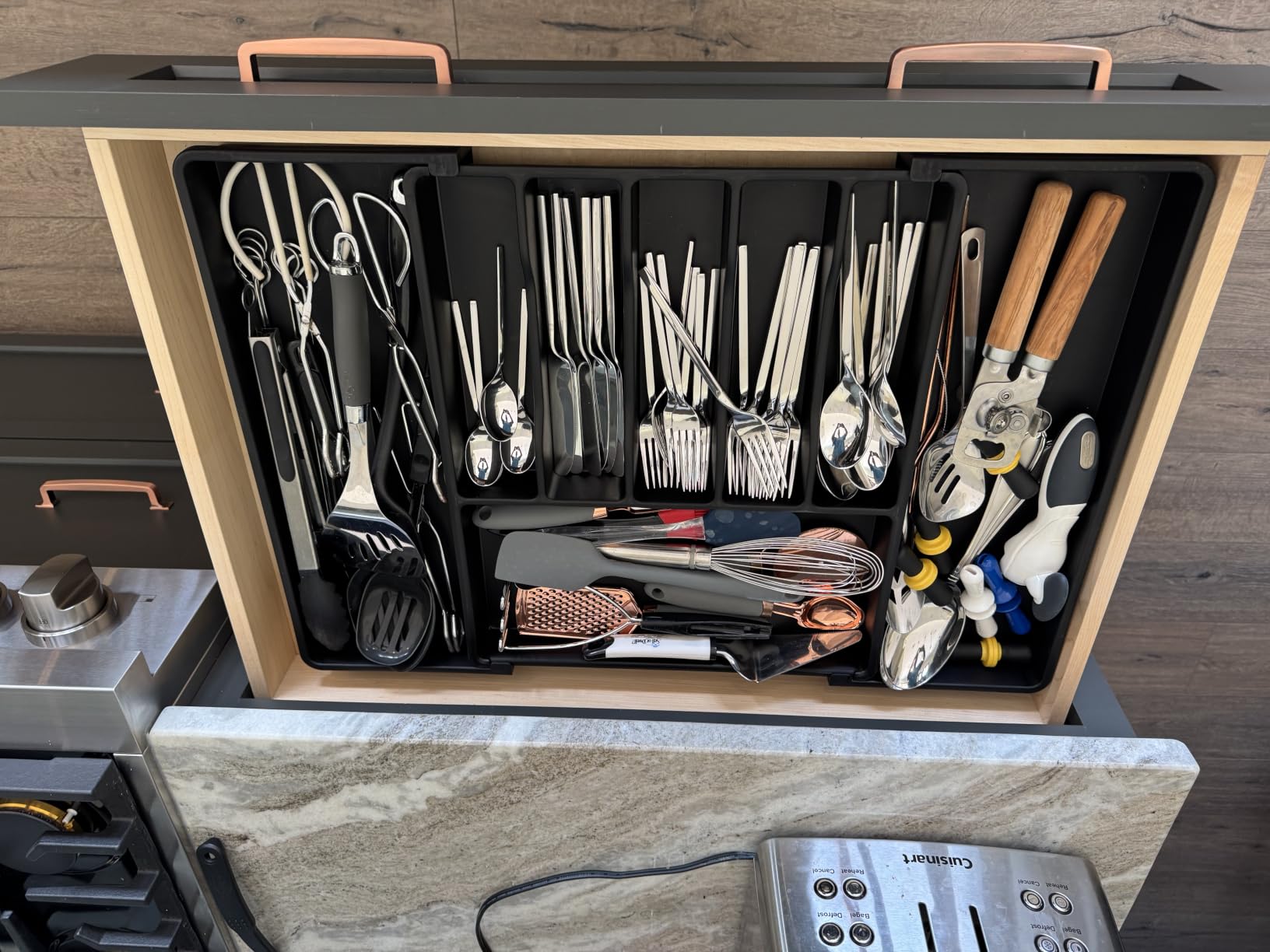 Lifewit Extra Large Silverware Drawer Organizer, Expandable Utensil Tray | BPA Free Flatware Cutlery Holder for Kitchen, Adjustable Plastic Storage for Spoons Forks Knives, 13-22.4 x 16.7, Black Gray customer photo 2