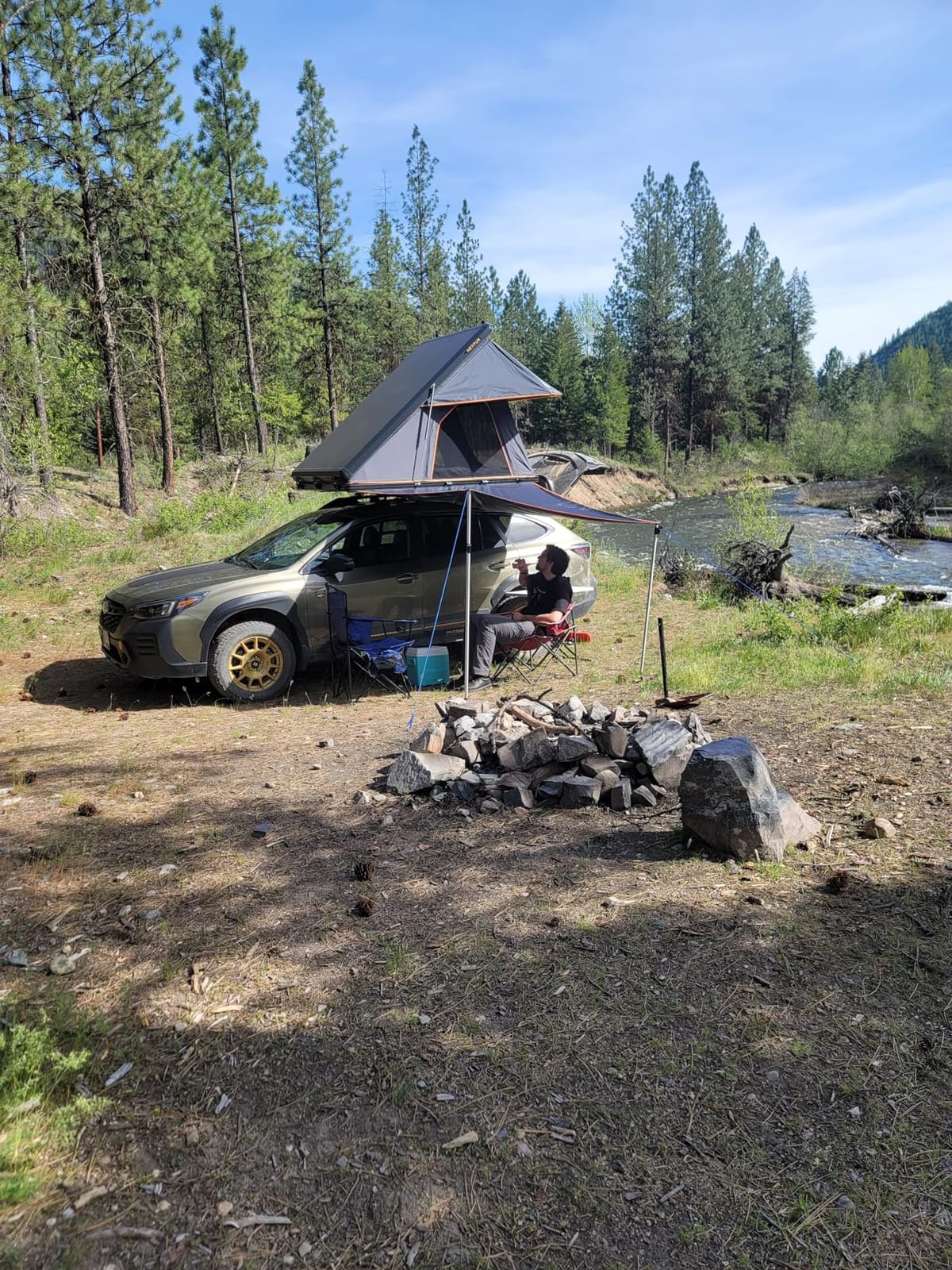 Adventurer Pro Rooftop Tent Hard Shell, 2-3 Person Aluminum Roof Top Tent customer photo 2