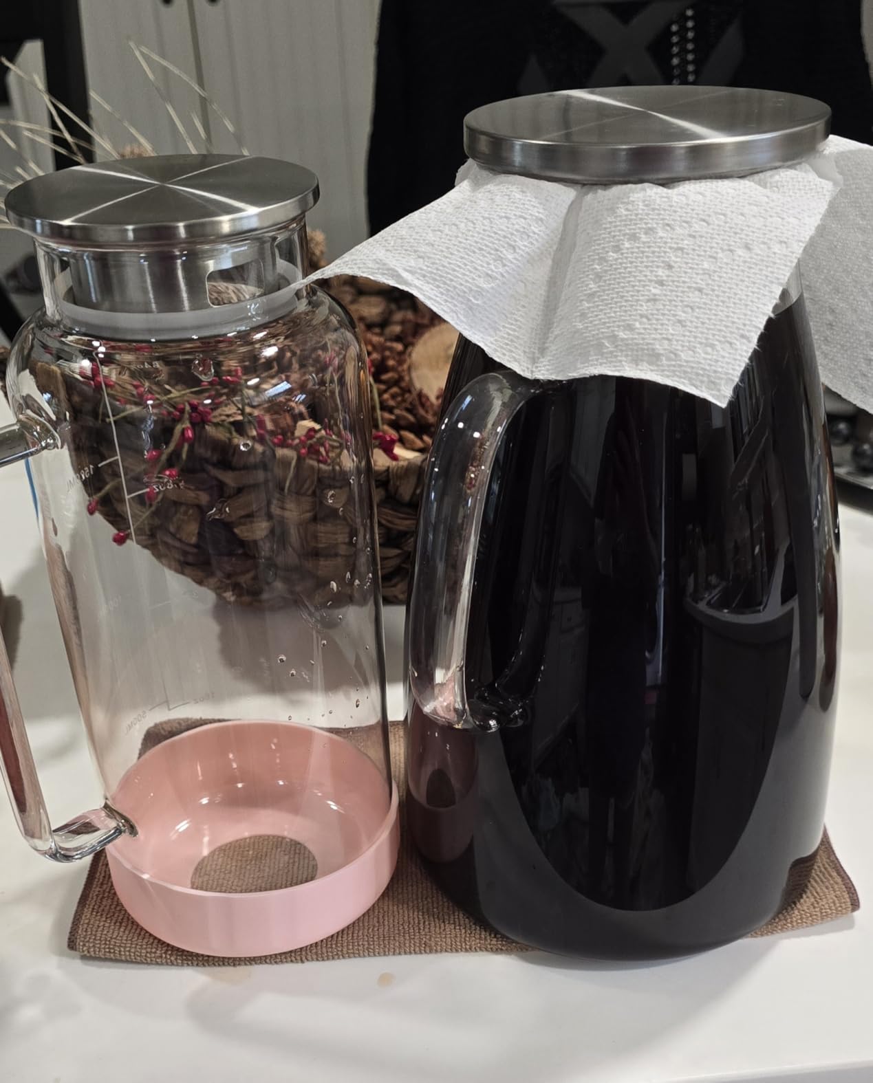 Aofmee Glass Pitcher with Lid and Handle, Glass Water Pitchers, 1 Gallon | Thickened Borosilicate Glass Iced Tea Pitcher, Drip-free Spout, Heat Resistant, Stovetop Dishwasher Safe Jug Jar customer photo 1