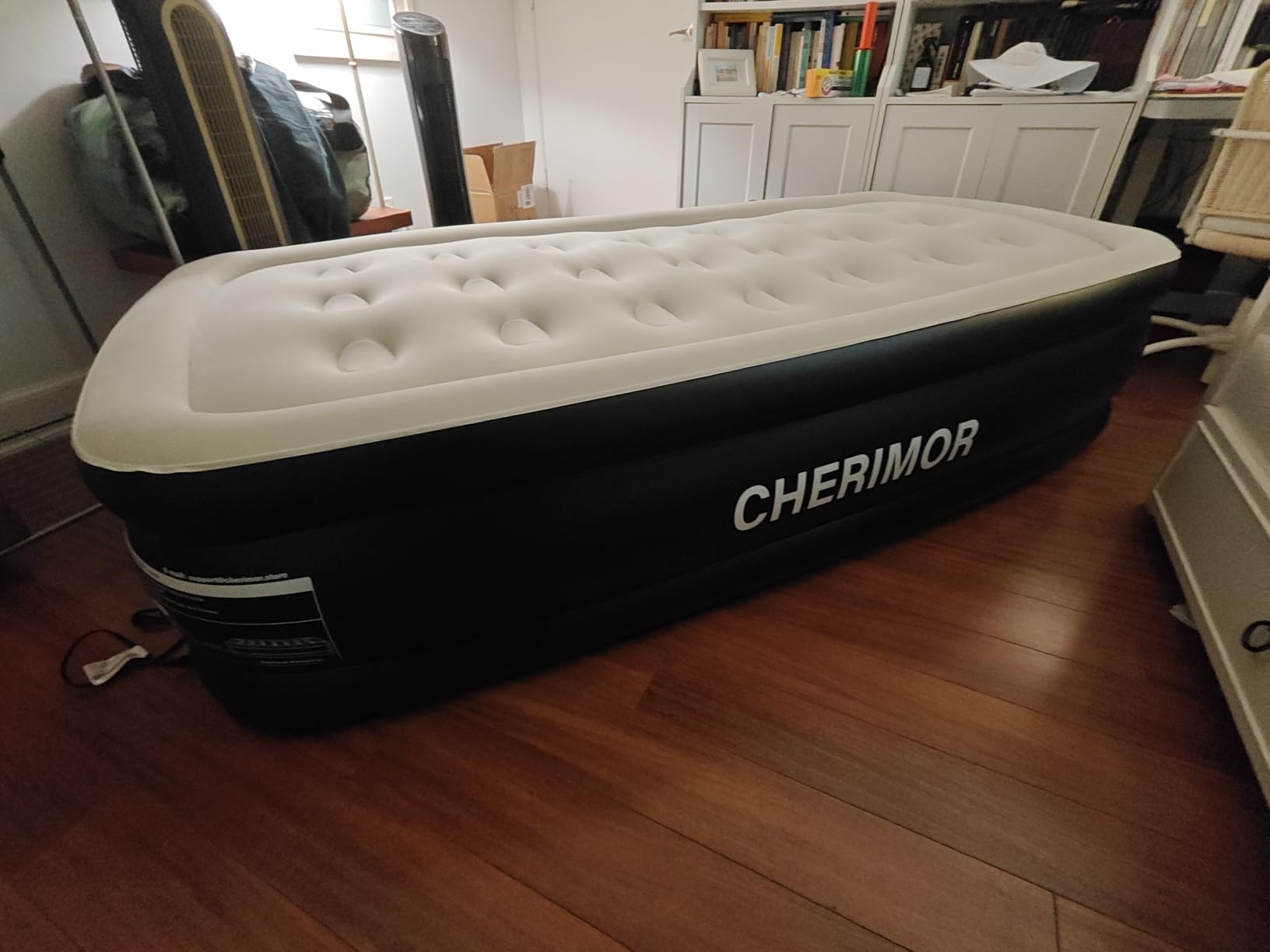 CHERIMOR Queen Air Mattress with Built-in Pump 18in, Upgraded 40 Air-Coil customer photo 2