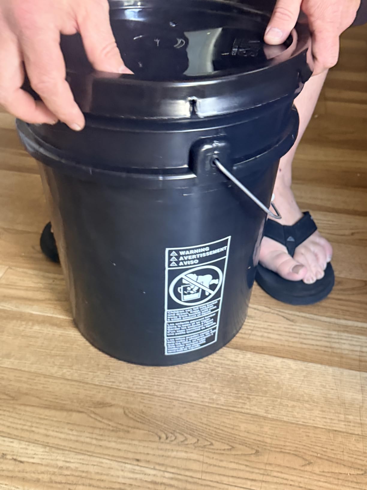 MKS Plastics Black 5-Gallon Heavy-Duty Bucket with Airtight Lid, 6-Pack customer photo 2