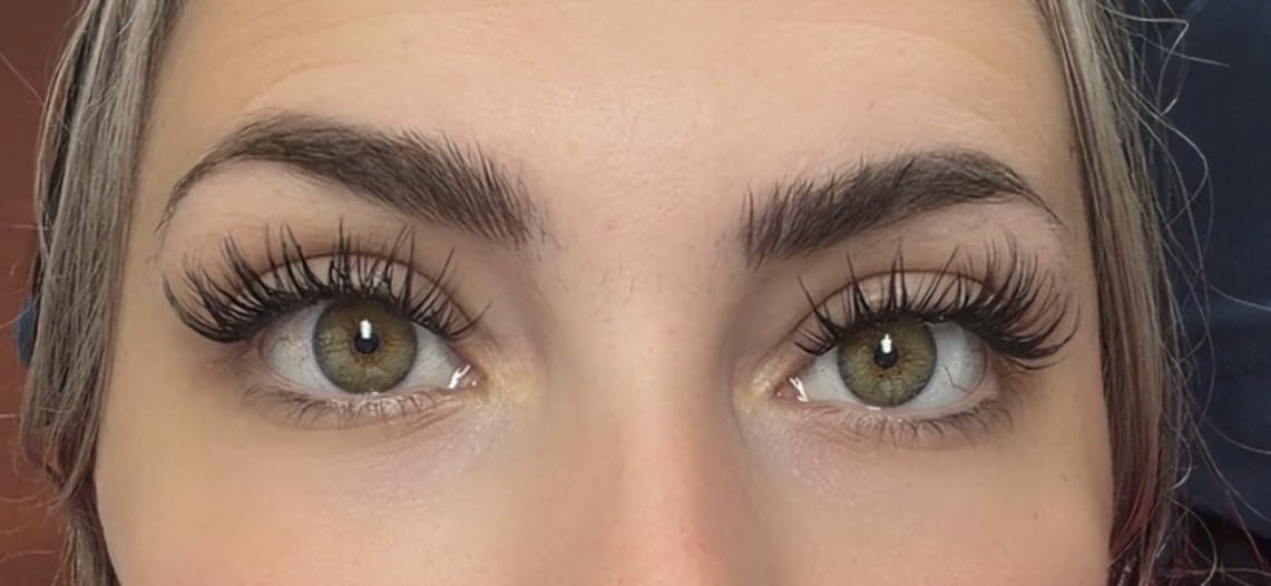 Goddvenus Lash Clusters Kit Wispy Eyelash Clusters Lashes Natural DIY Lash Extension Kit 10-16mm Cluster Eyelash Extensions Kit 300pcs C Curl Individual Lashes Cluster Eyelash (With Tweezers) customer photo 1