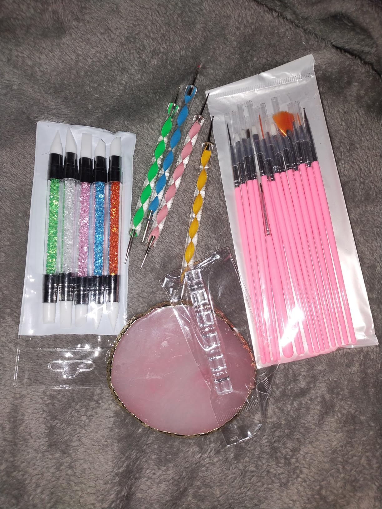 Nail Art Tools 27Pcs Set,Nail Art Brush,Resin Nail Art Palette,5 Pcs Nail Art Sculpture Pen,2-way Acrylic Silicone Engraving Pen Dotting Pen Tools Nail Art Kit for Nail Art DIY customer photo 2