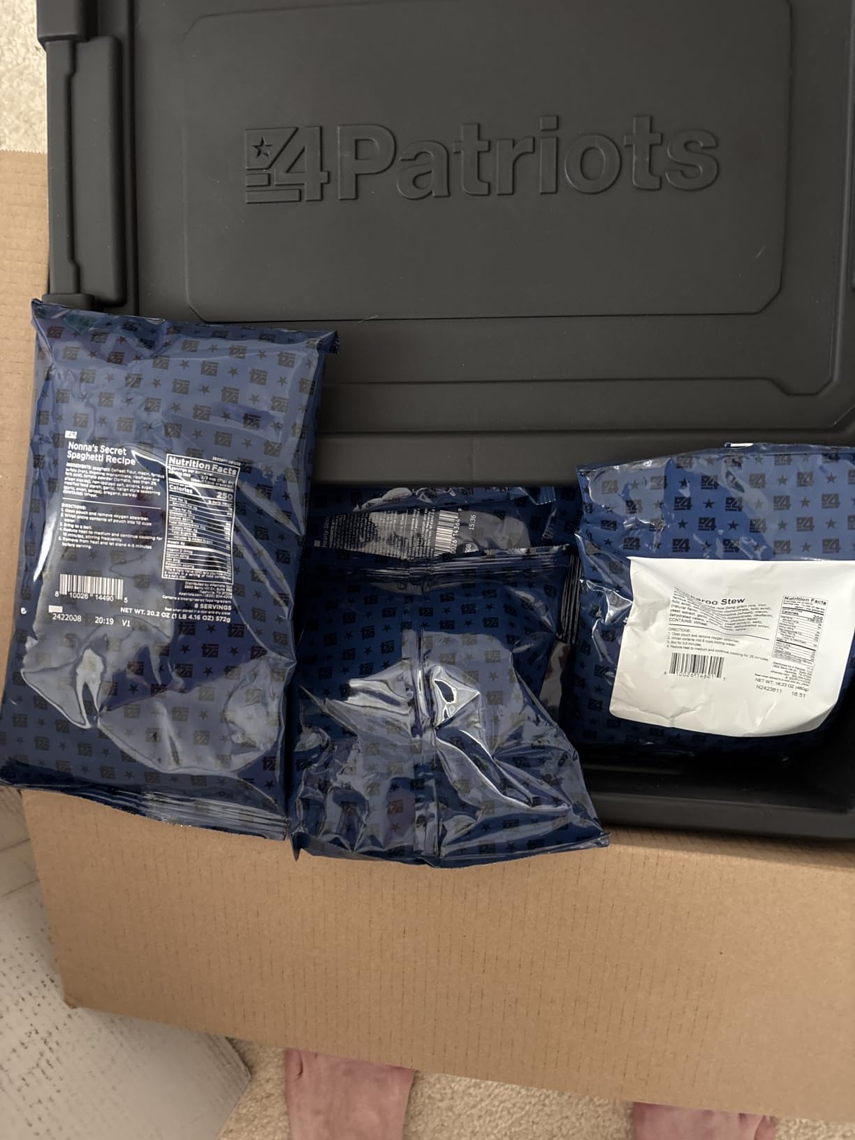 4Patriots Emergency Entree Food Kit – 128 Servings, Tasty Freeze-Dried MRE Survival Meals, 25 Year Shelf Life customer photo 2