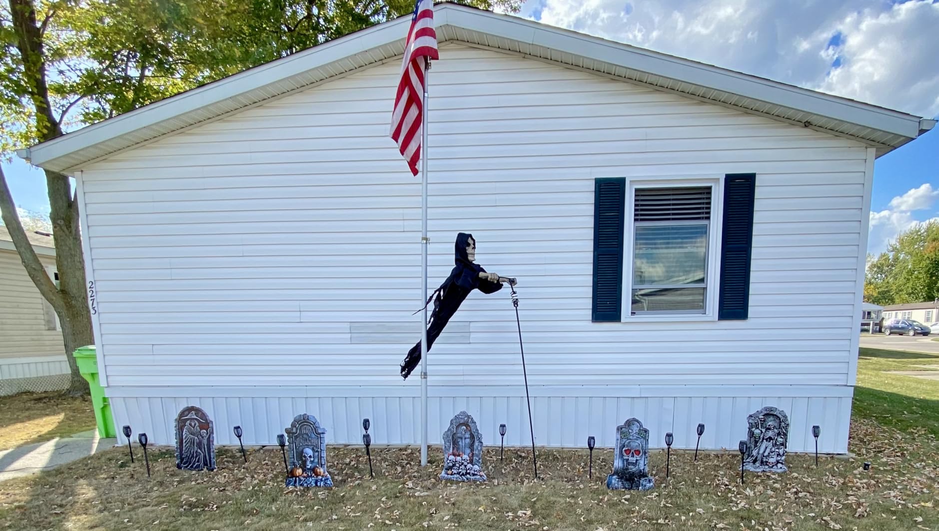 LarpGears Outdoor Halloween Skeleton Decorations, 7.8Ft Flying Rotated Skull Reaper Ghost Scarecrow Decorations for Garden, Porch, Yard customer photo 2