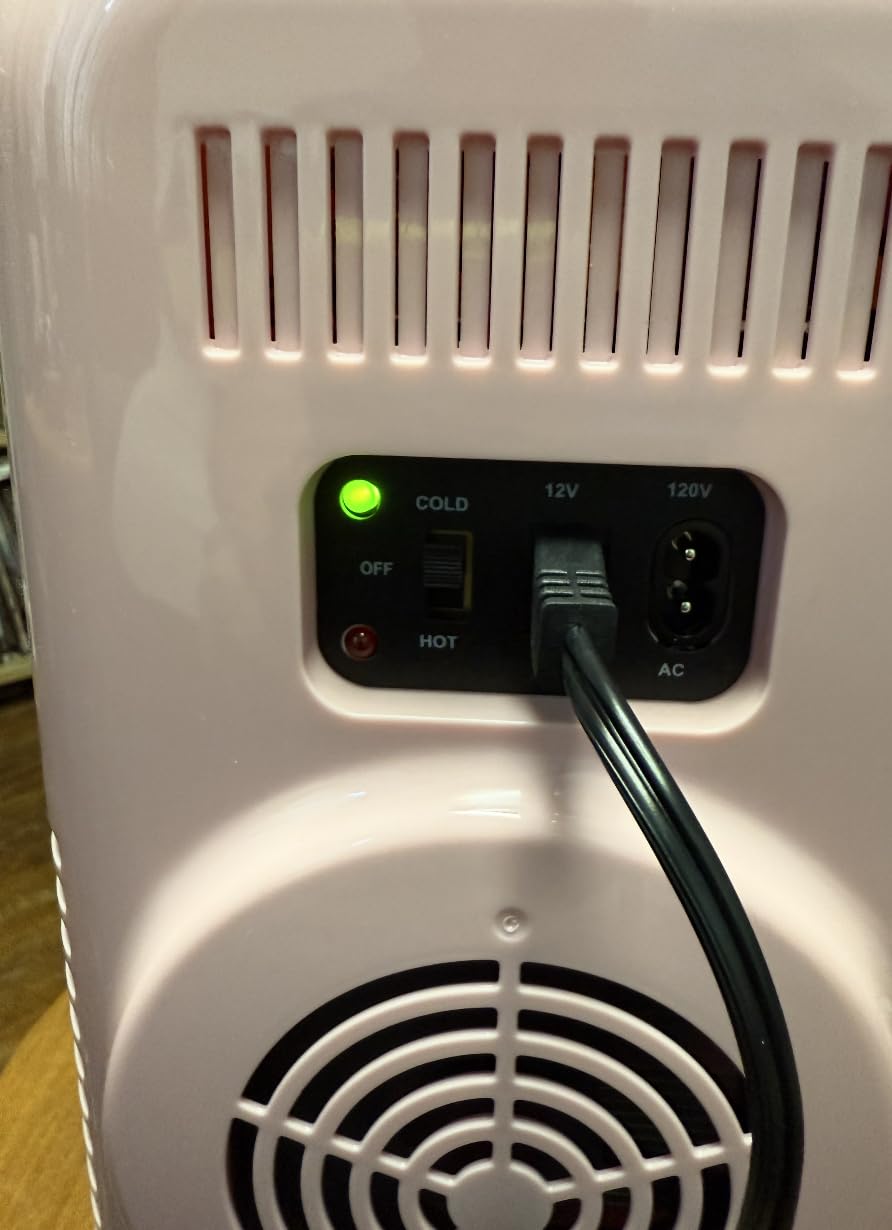 BEICHEN Mini Fridge, 6 Liter/8 Can Skincare Fridgefor Skin Care, Cosmetics customer photo 1