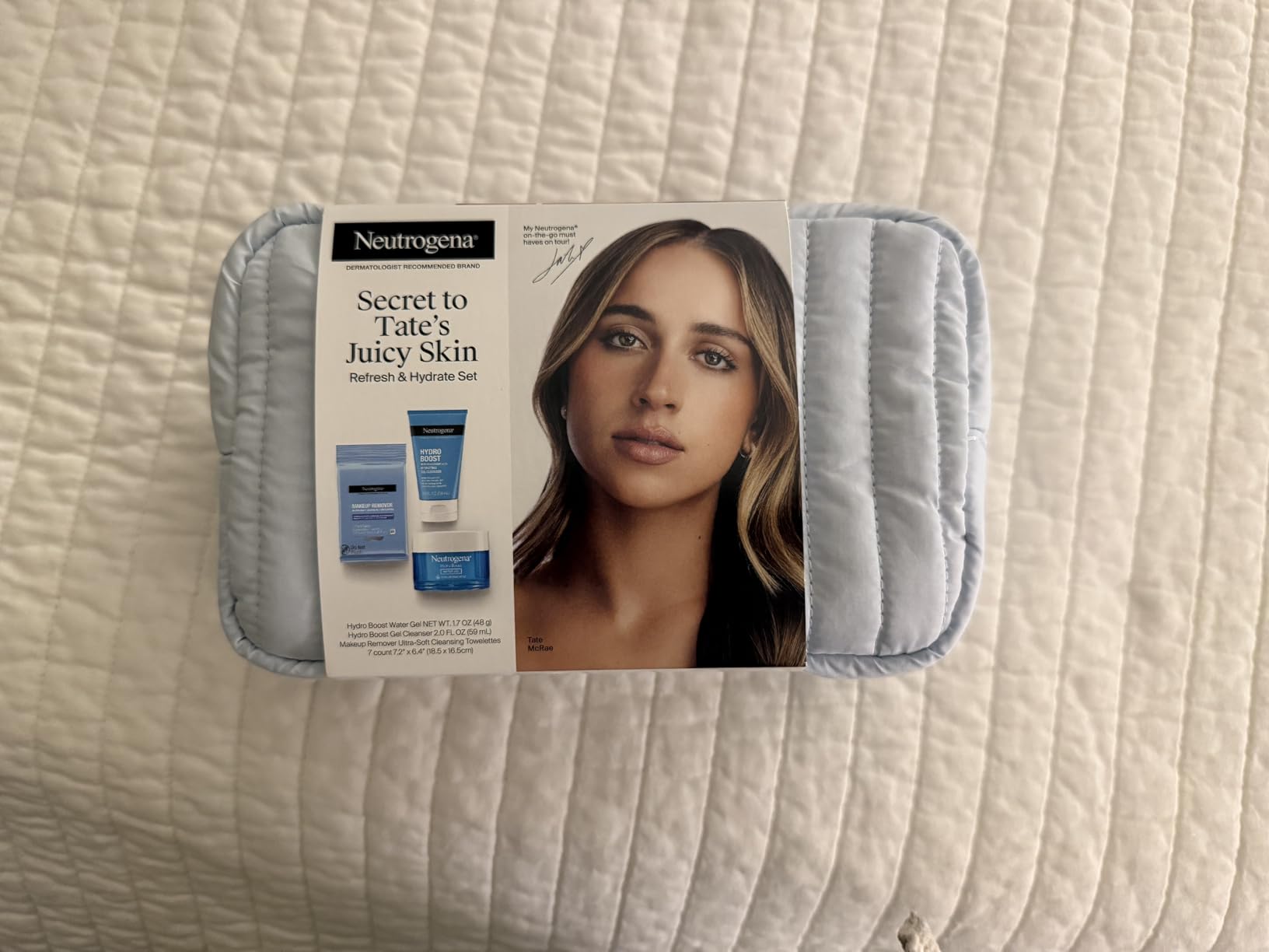 Neutrogena Refresh & Hydrate Skin Care Set, Travel Size, 3 Items customer photo 1