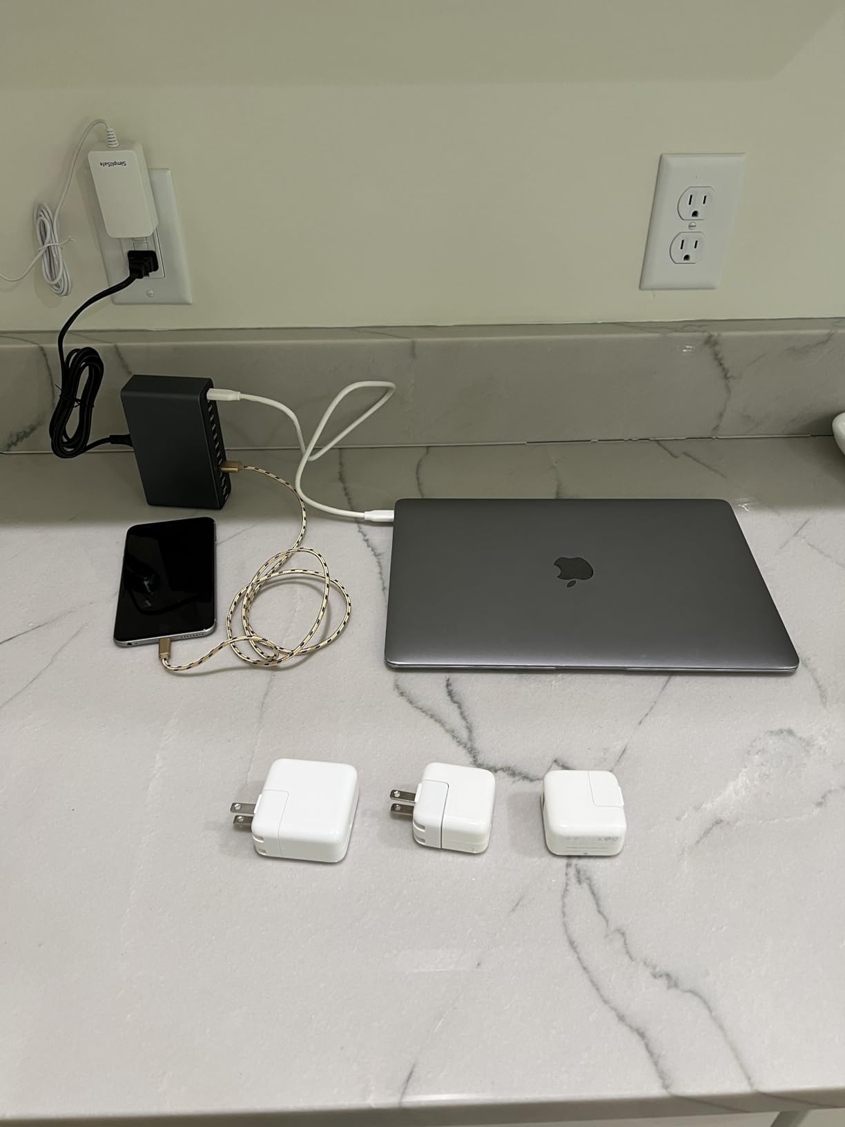 12 Ports Aluminum Alloy MEKIOJEO 380W Charging Station USB C Charger Block customer photo 1