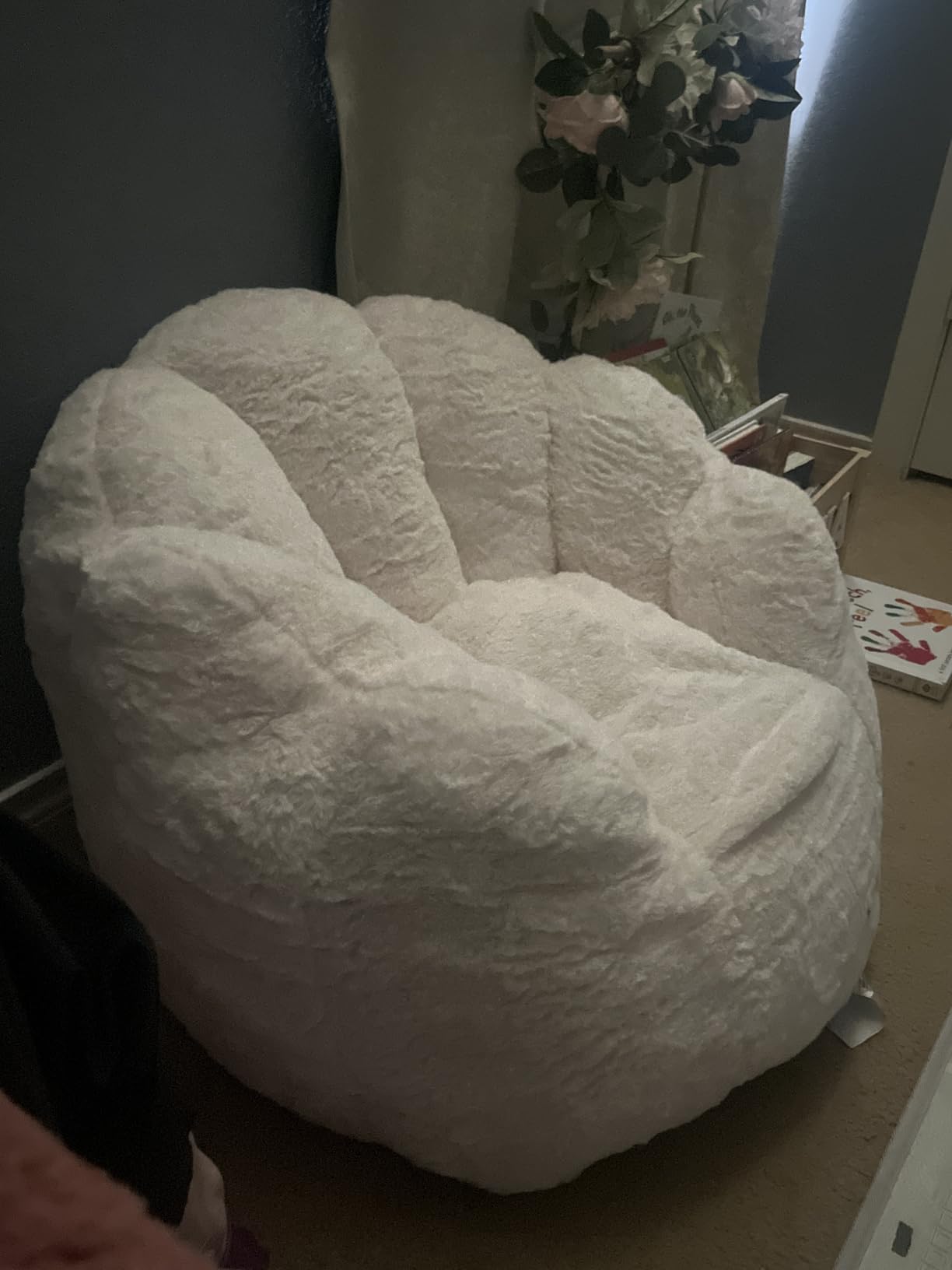 MAXYOYO Kids Bean Bag Chair, Floral Shaped Bean Bag Sofa, Pink | Plush Faux Fur Toddler Couch with Petal Backrest for Boys Girls, Stuffed Cozy Sofa for Nursery, Bedroom customer photo 1