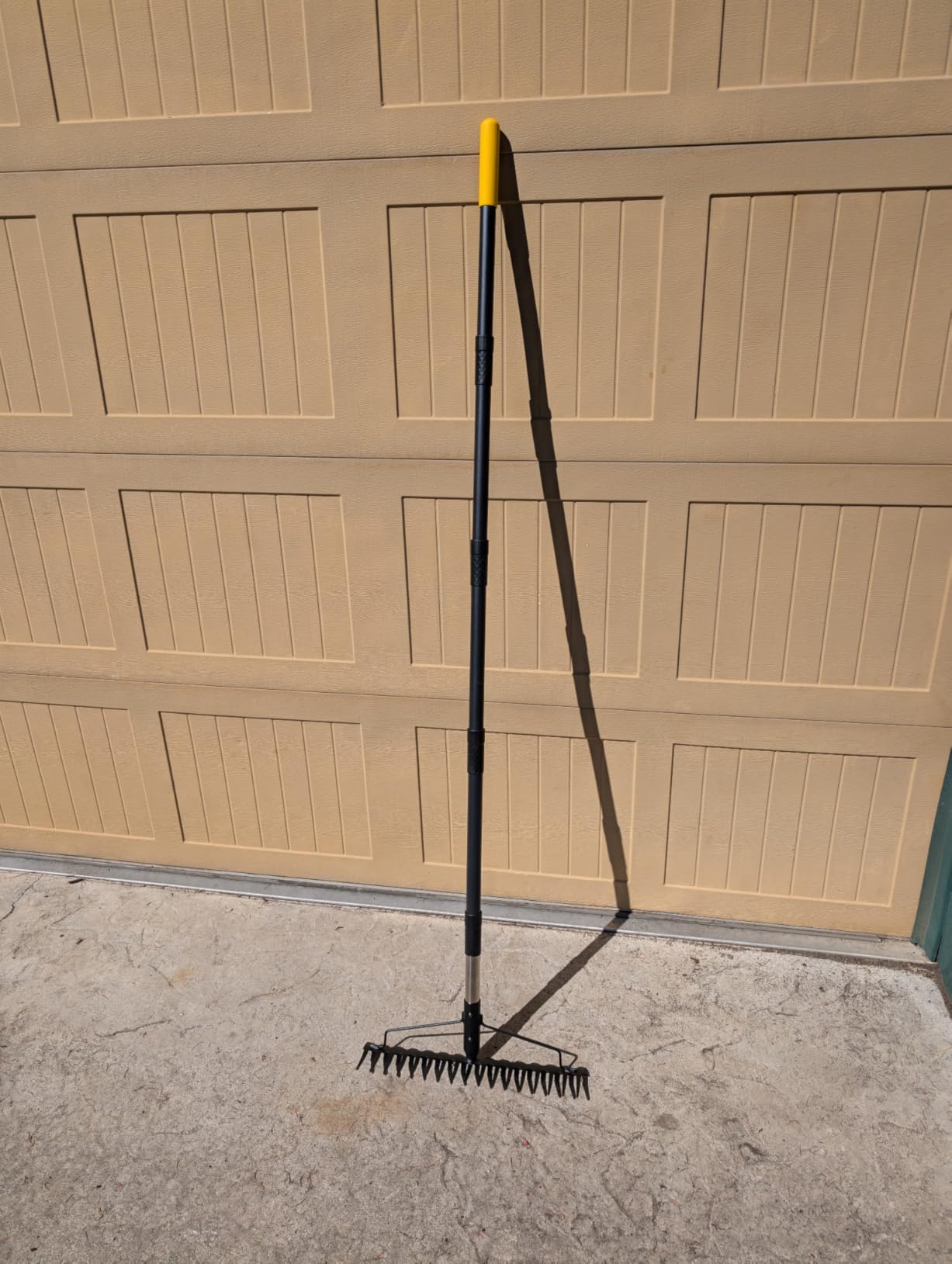 Bow Rake, 68-Inch Adjustable Handle Garden Rake with 17 Steel Tines, Heavy Duty Dual-Sided Metal Rake Landscape Gardening Tool for Soil Loosening Lawn Yard Leaves Mulch Thatch Removing customer photo 2
