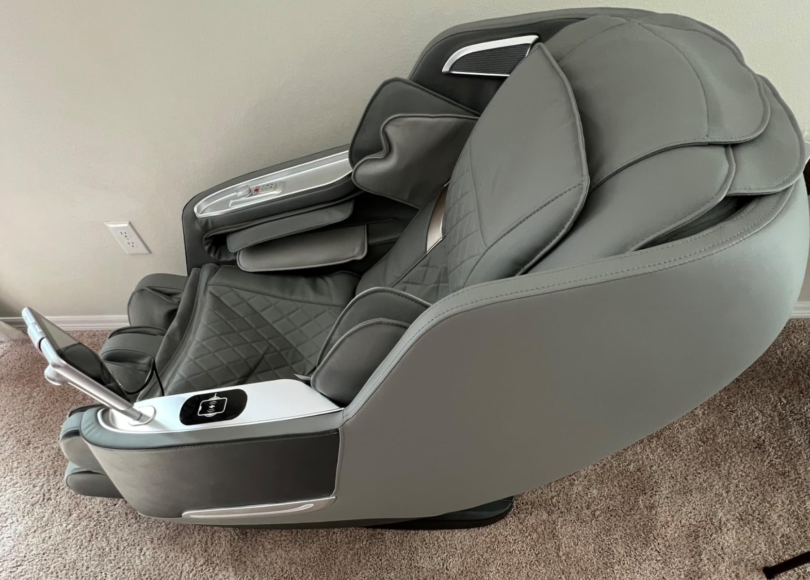 4D Full Body Massage Chair w/ Leg Kneading, Zero Gravity & 53 in SL Track customer photo 2