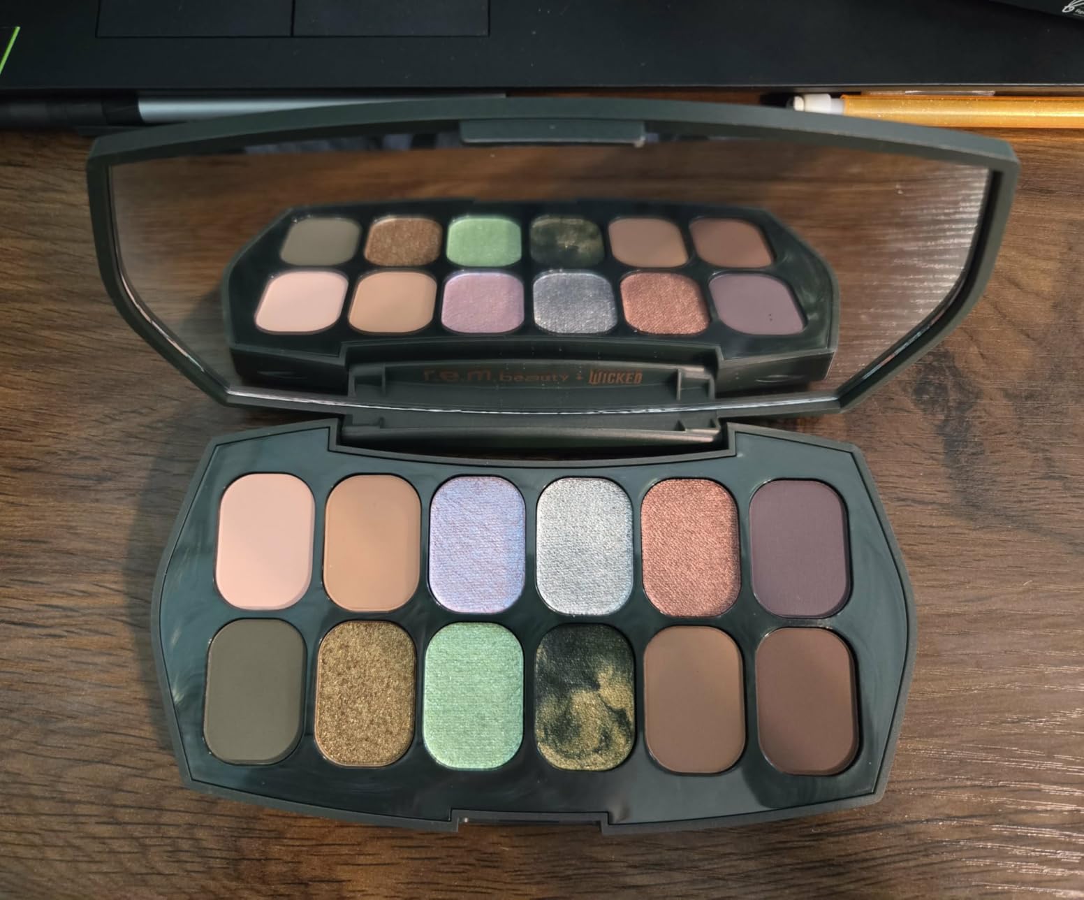 r.e.m. beauty by Ariana Grande Wicked: For Good | Ozian Forest Eyeshadow Palette | Highly Pigmented, Blendable Eye Shadows | Mix of Matte, Duo-Chrome, Shimmer and Glitter Formulas | 12 Shades customer photo 1