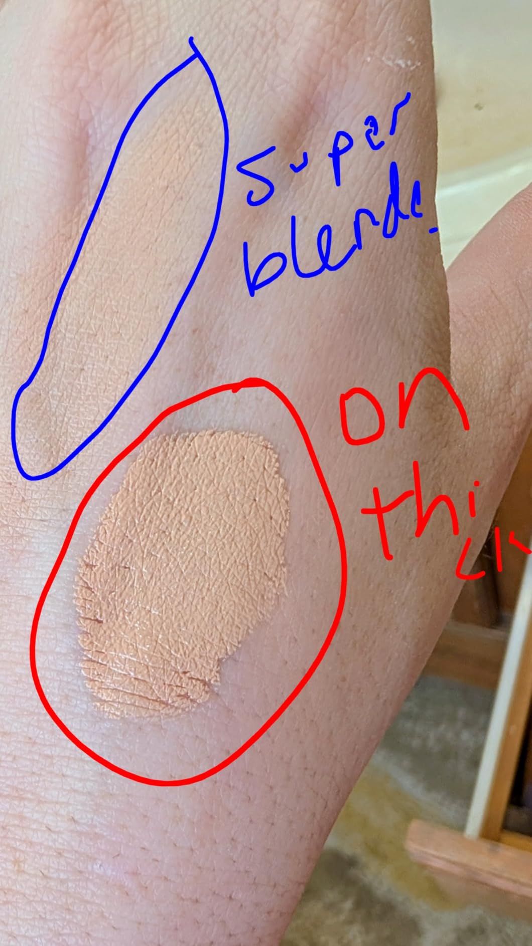 Charlotte Tilbury Airbrush Flawless Matte Foundation - Full Coverage Liquid Makeup with a Natural-Matte Finish - Smoothes & Blurs Pores - Waterproof & Transfer Resistant customer photo 2