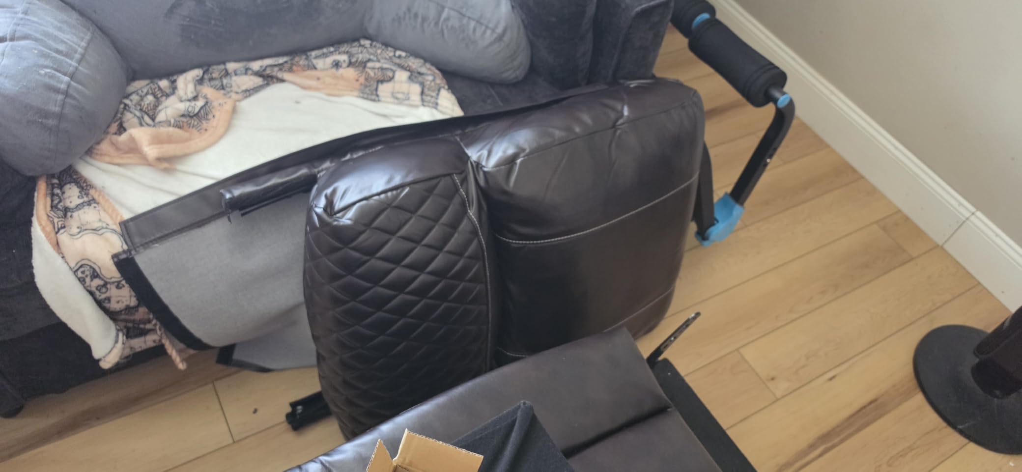 3 Seater Reclining Sofa, Recliner Sofa with Liftable Console (Pu, Brown) customer photo 2