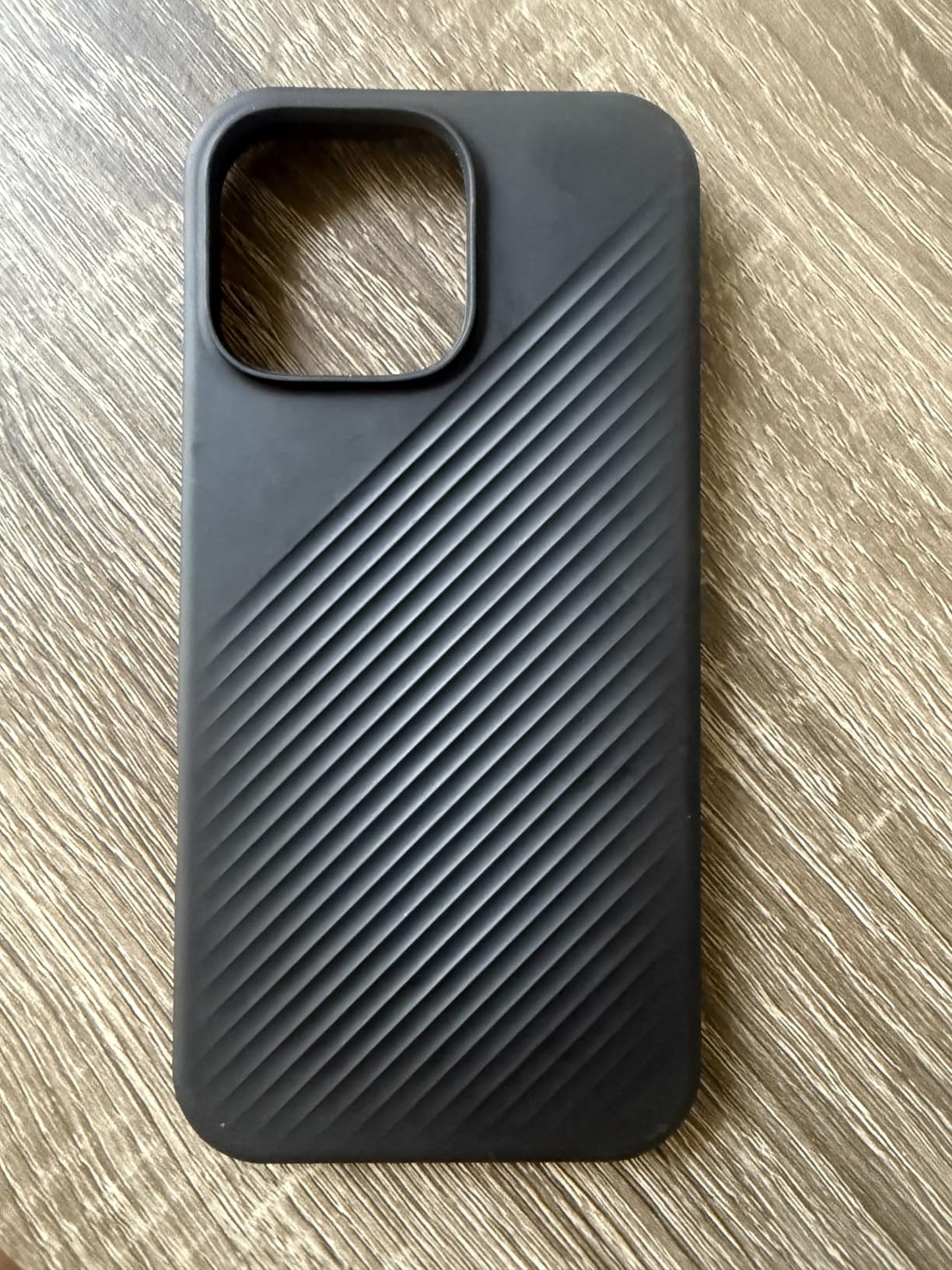ZAGG Luxe Snap Phone Case for iPhone 17 - Gray, Durable Graphene for Drop Protection (10ft/3m), Slim Lightweight Design, MagSafe Compatible customer photo 1